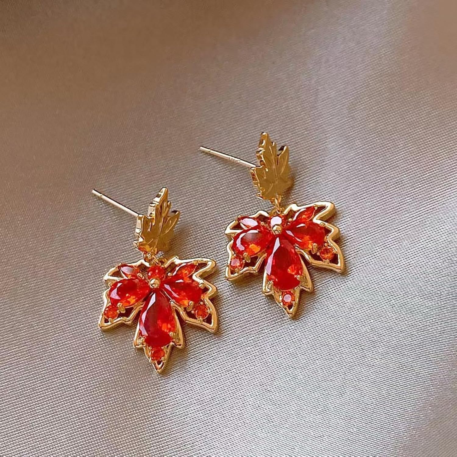 Fall Leaf Earrings for Women Maple Leaf Dangle Earrings Trendy Rhinestone Autumn Earring Thanksgiving Fashion Jewelry Accessories - Image 2