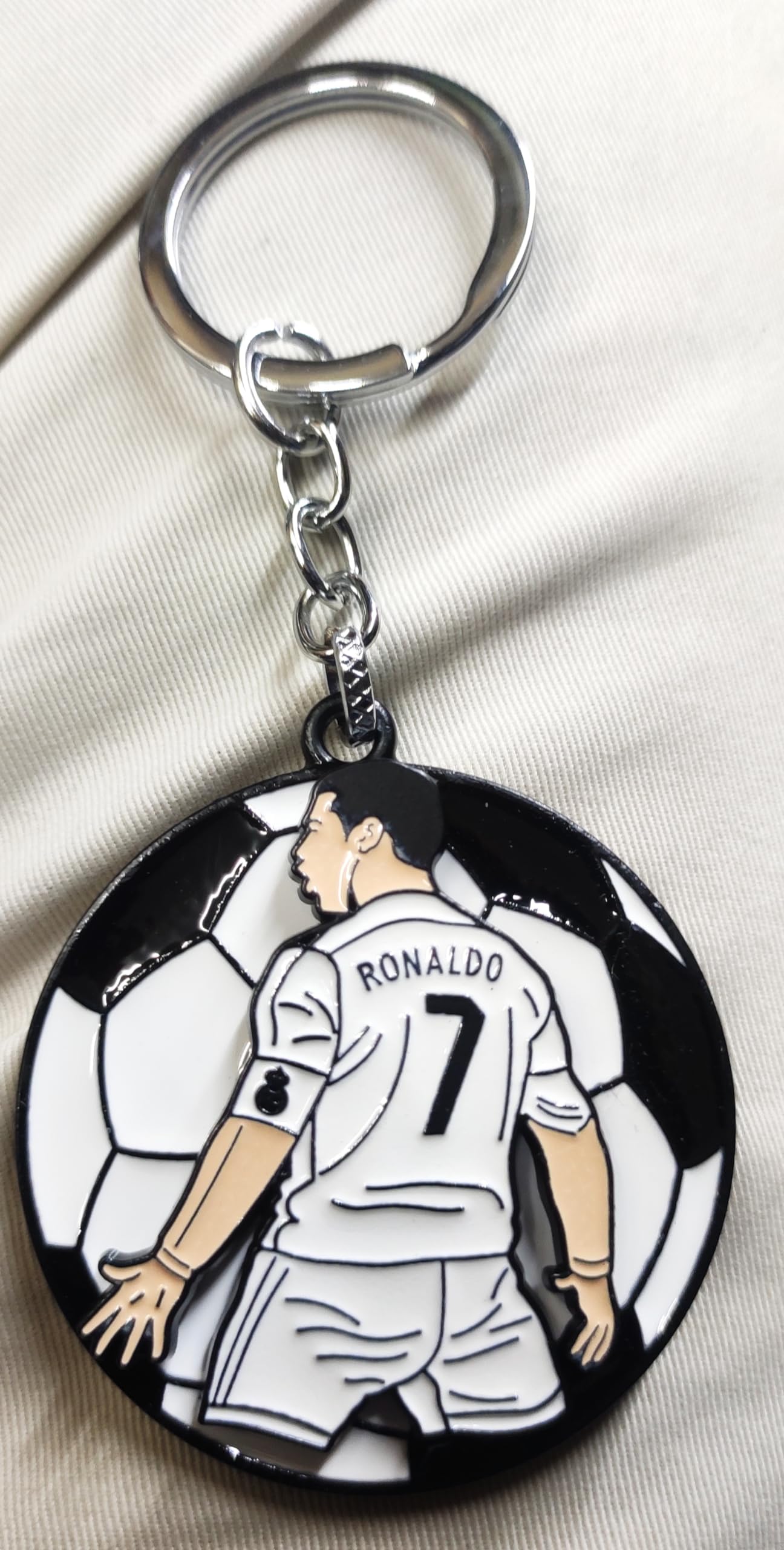 MIK RONALDO 7 360 DEGREE ROTATE PREMIUM METAL KEY CHAIN
