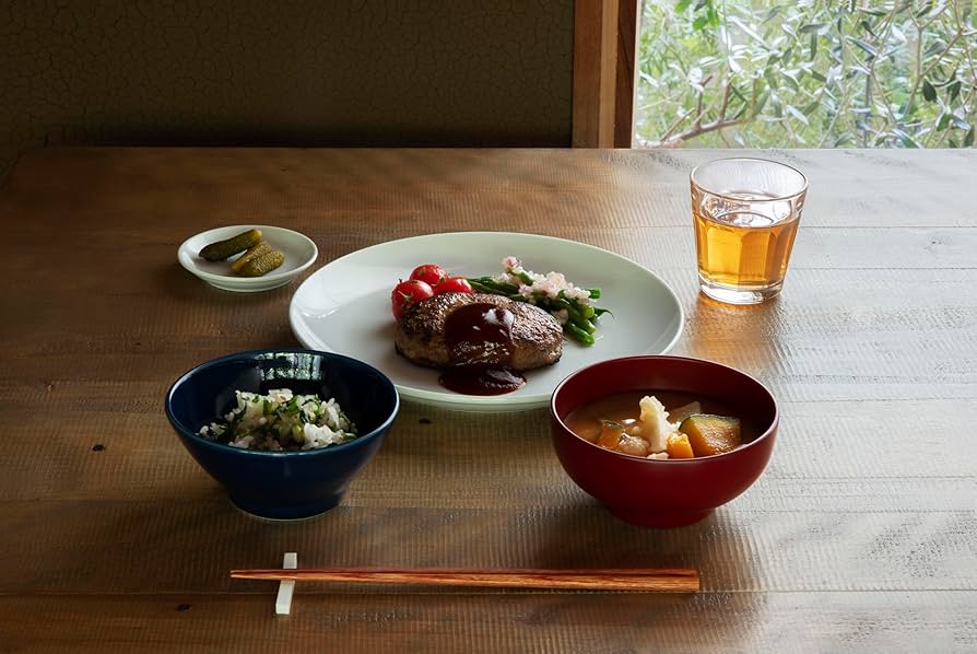 径14センチ、深さ5センチの浅い、茶碗です。 粉引もみじ（青）茶碗