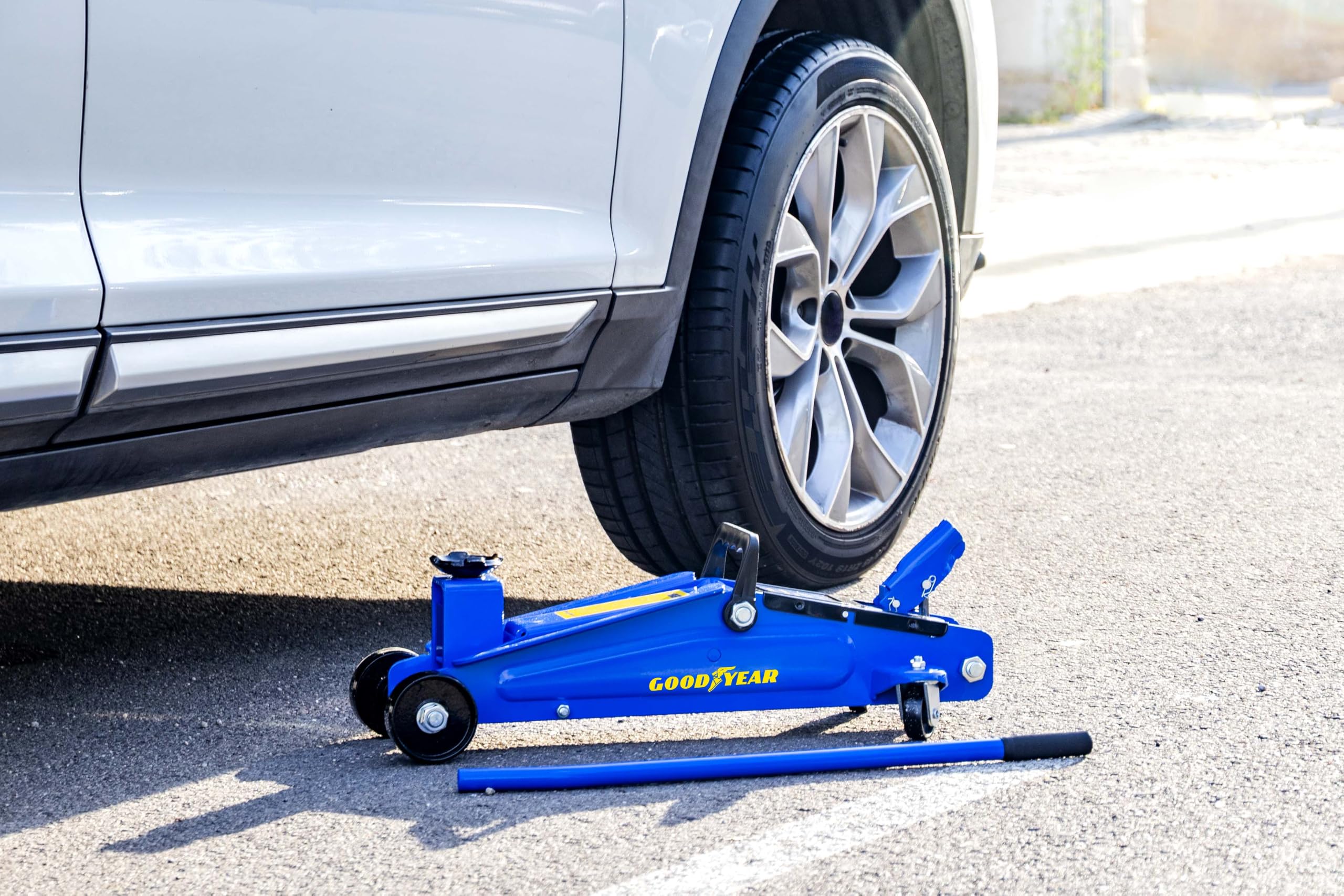 Goodyear Gato Hidráulico de Carretilla 3 Toneladas, Elevación de 190 a 535 mm. para SUV 4x4 y Coches Eléctricos Acero Reforzado Homolog. TÜV SÜD GS