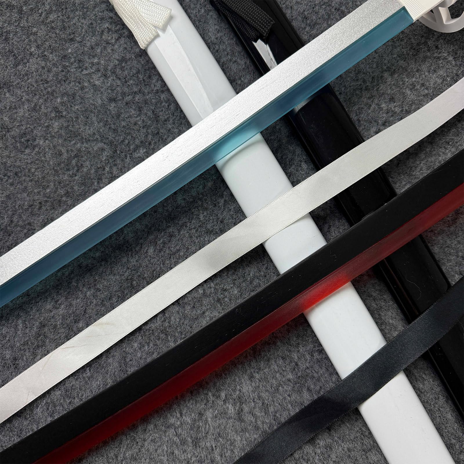 Sable de luz de 100 cm,Katana de Madera,Bokken Hecho a Mano con Banda Luminosa,Katana de bambú para Entrenamiento de Kendo,Cosplay,Fiesta,Regalo (Negro,Blanco)
