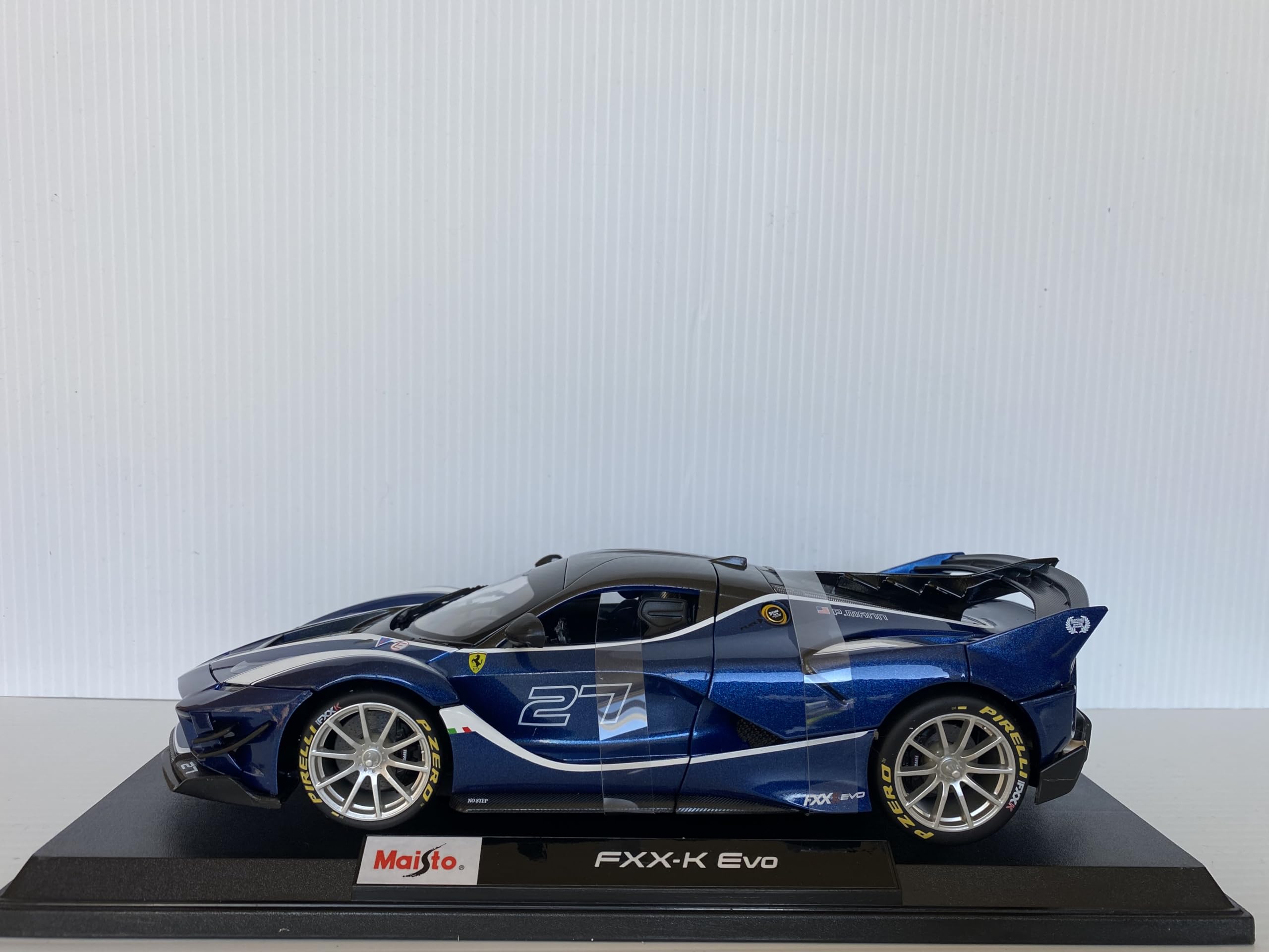 Amazon.co.jp: Maisto 1/18 フェラーリ FXX-K EVO : ホビー