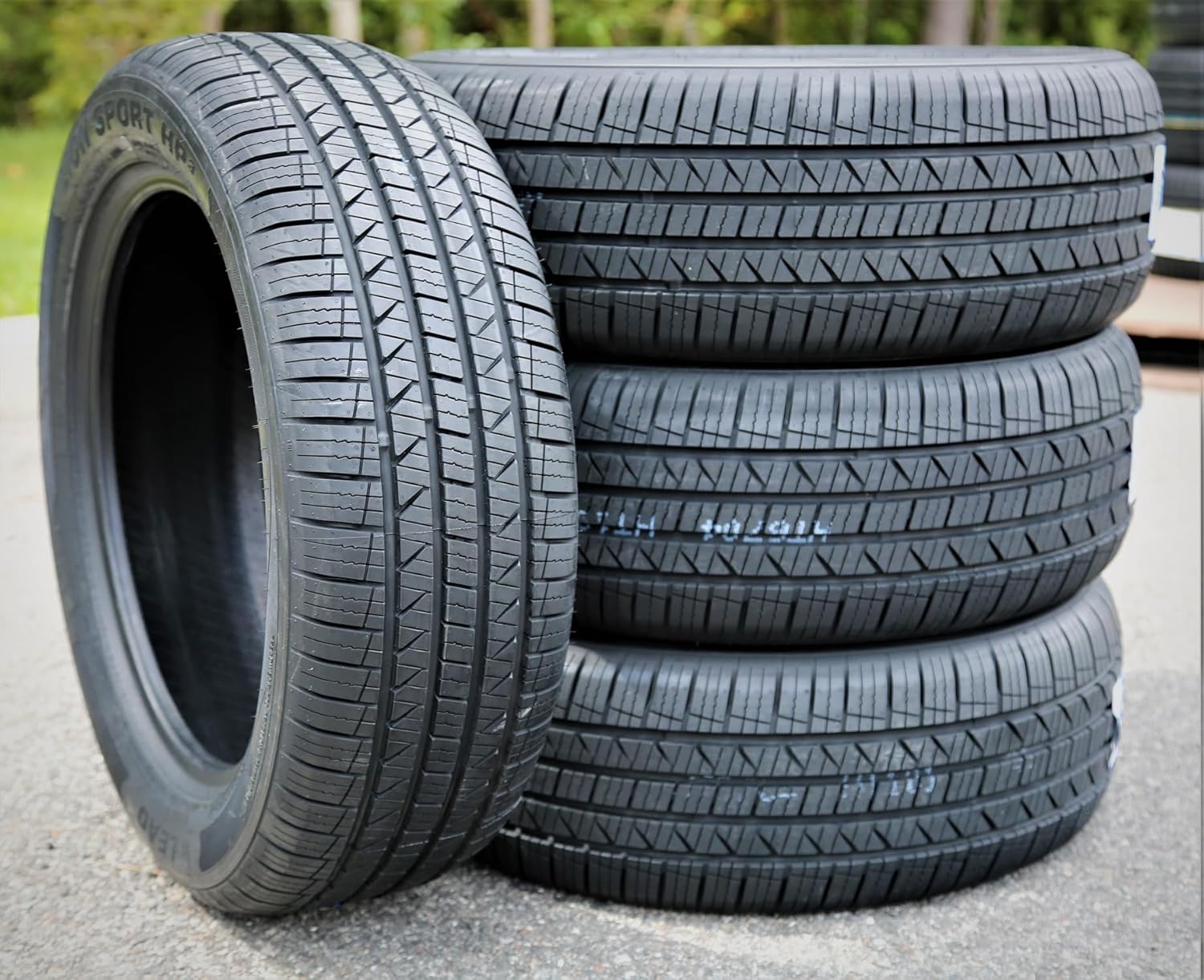 Leao Lion Sport HP3 235/65R17 104H BSW