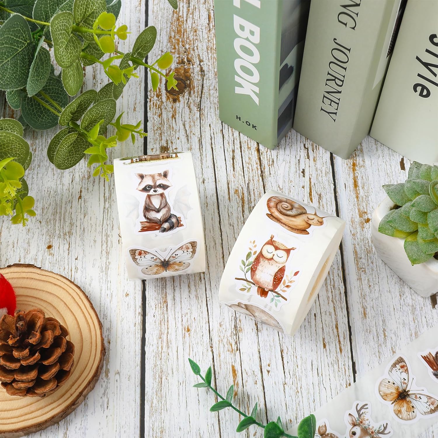 1000Pcs Woodland Animal Stickers Roll Watercolor Forest Animal Label Decals Self-Adhesive Stickers for Envelope Seal Scrapbook Card Bag Party Favors - Image 4