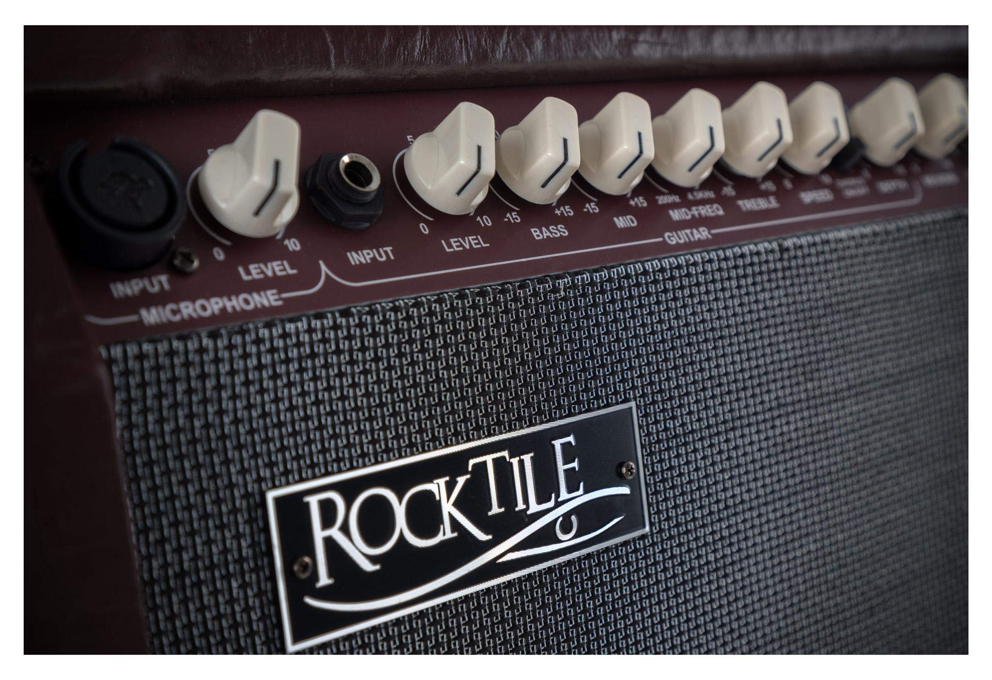 Rocktile AA-30 BN Eric Ampli Acoustique - 30 Watts - 2 Canaux (Micro et Guitare) - Haut-Parleur 10" + Tweeter 2,5" - Entrée AUX et Line Out - Effets Chorus et Reverb - Marron