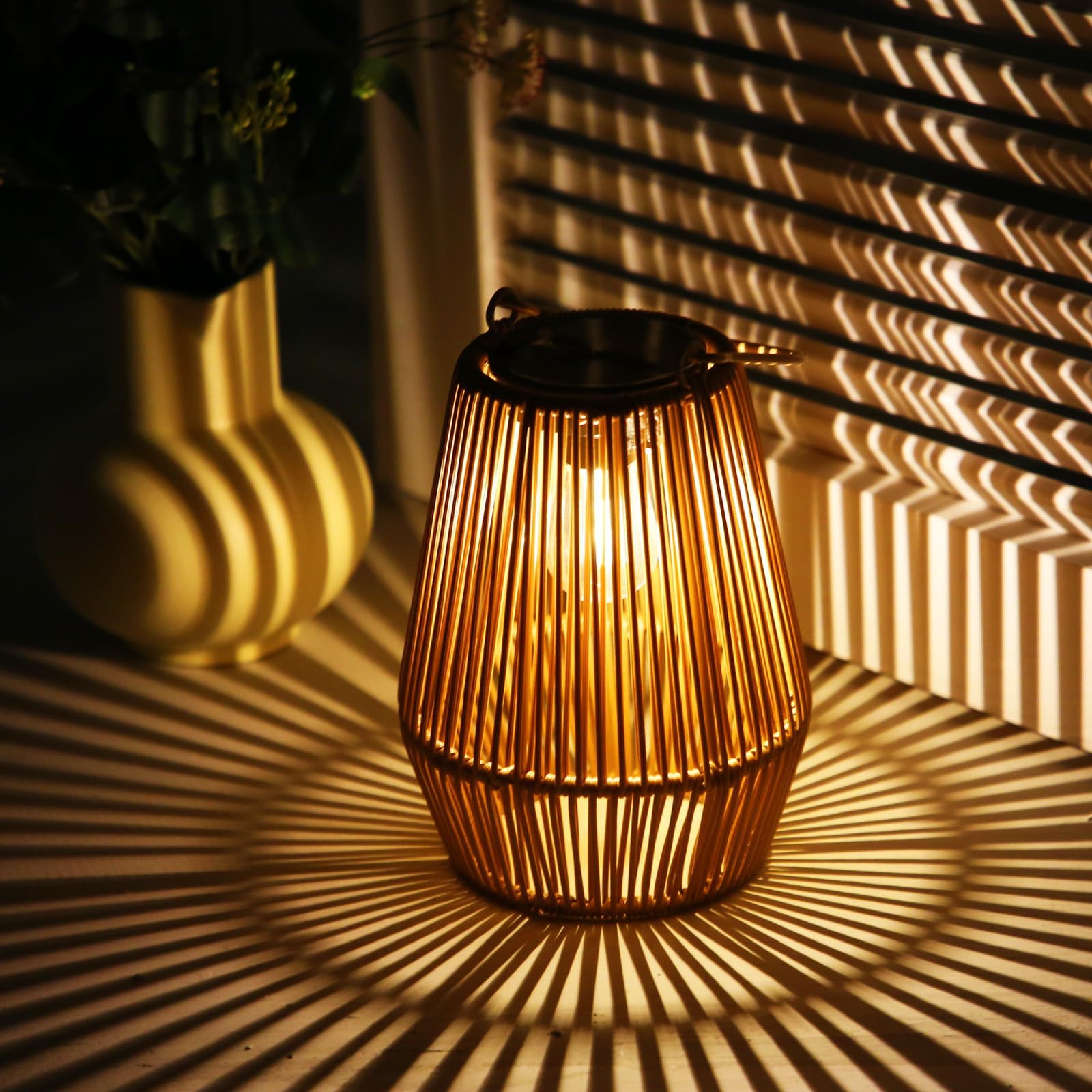 KagoLing Solar Lanterns, Solar Lanterns Outdoor Waterproof Solar Lights for Outside Hanging Solar Woven Lantern Solar Lamp Lights Decoration for Garden,Yard,Patio,Porch,Trees,Lawn,Pathway, 1 Pack