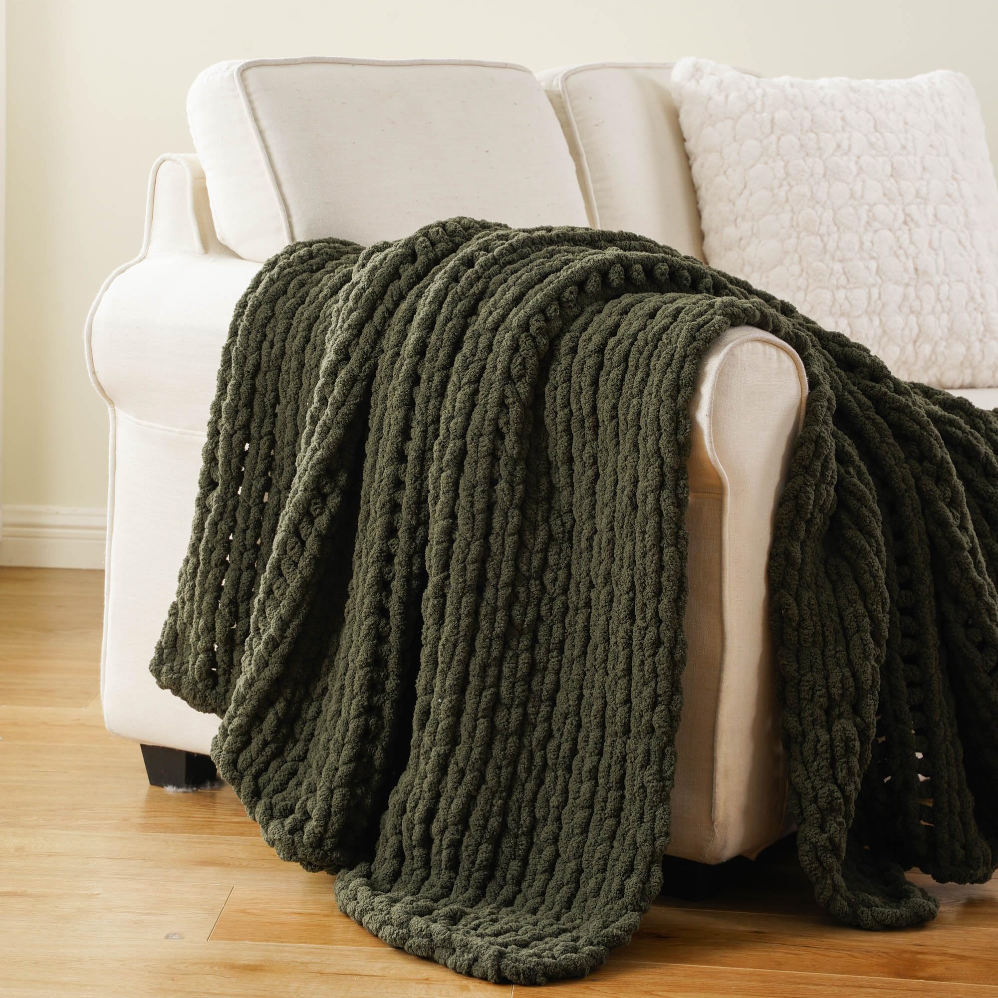 Battilo Chunky Knit Blanket Throw, Olive Green Knitted Throws 125x150cm | Handmade Cable Knit Crochet Blanket, Soft Thick Large Rope Knot Blankets for Sofa Bed Home Decor