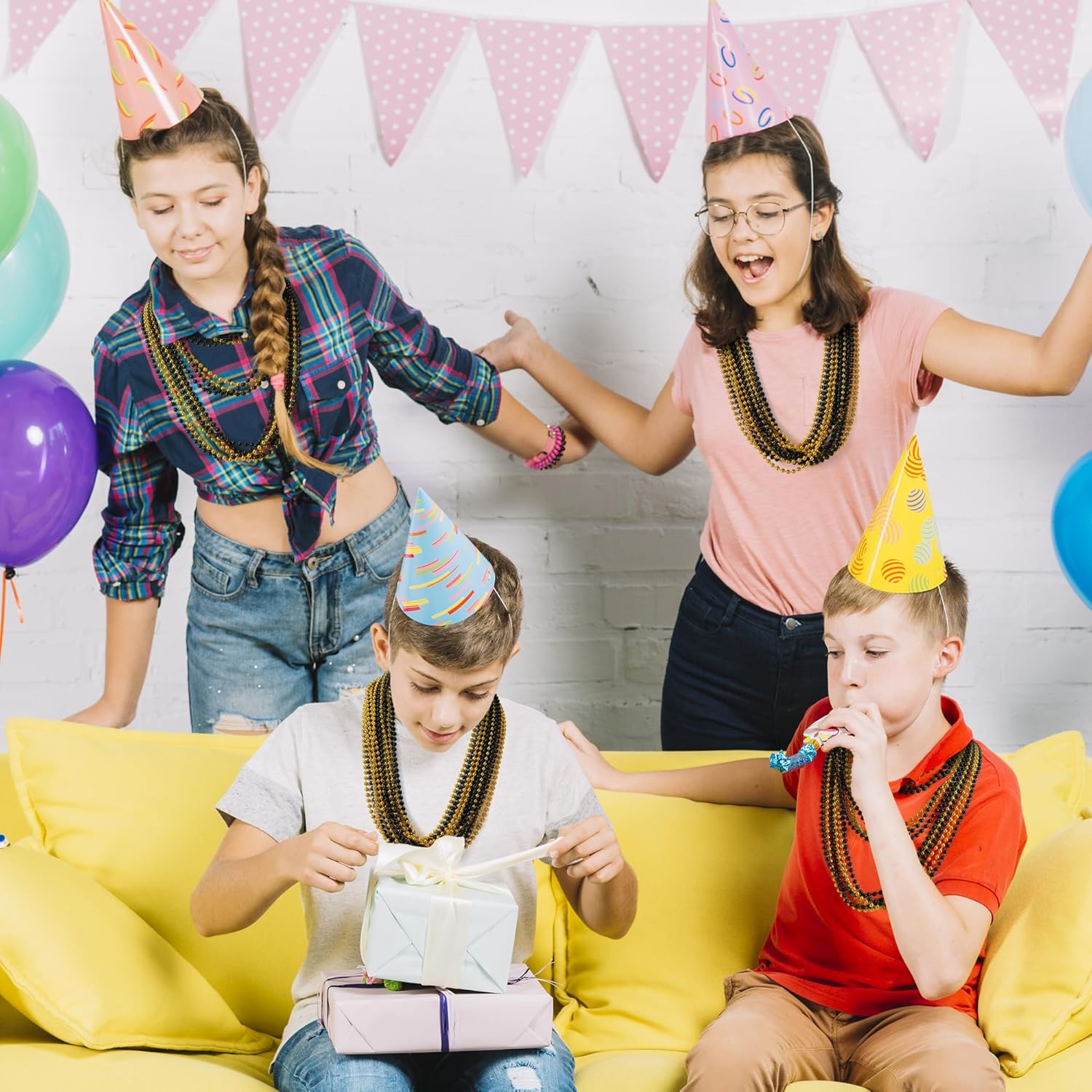 YAXINRUI 16 PCS Gold Black New Year Necklaces, New Year Bead Party Favors, Happy New Year Necklace, 33‘’ Gold Black Beaded Necklaces for 2026 New Years Eve Christmas Halloween Festive Events