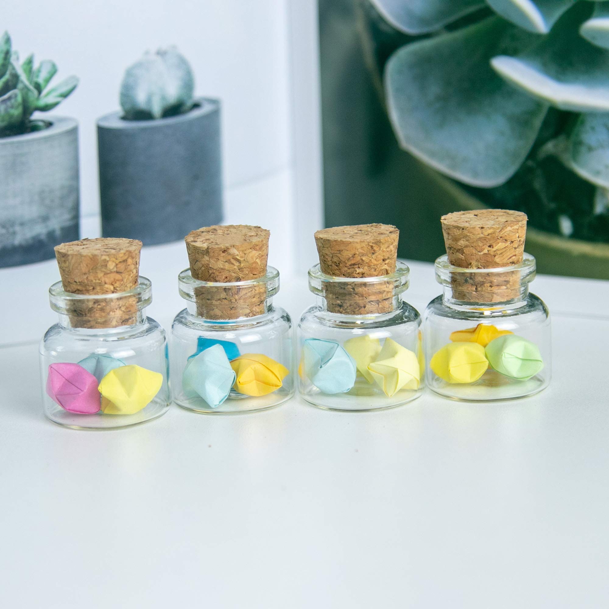 12pcs10ml Mini Botellas de Cristal Transparentes con Corcho Frascos de Vidrio Vacíos Transparentes Frascos Botellas Decorativas Lindas con Corcho (12,10ml)