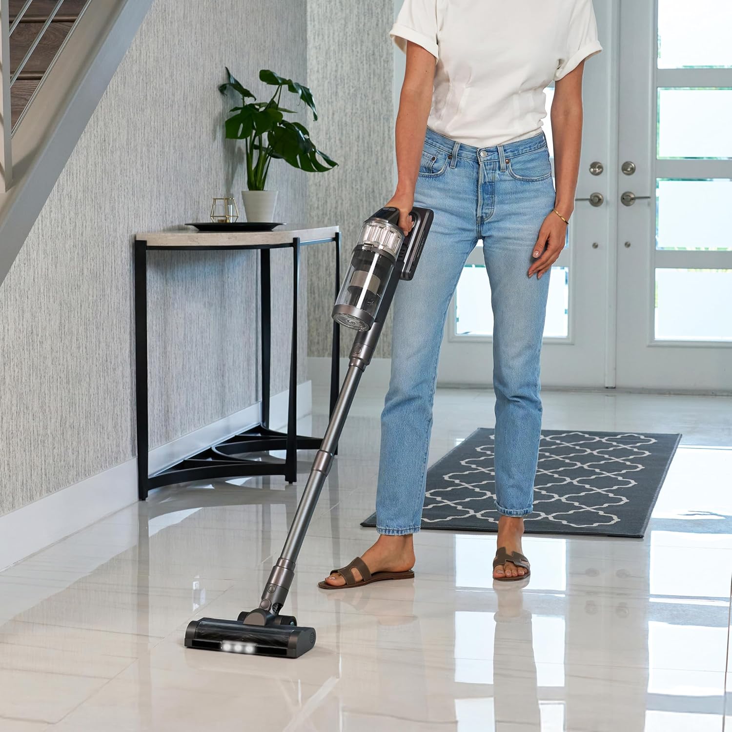 Soniclean STV-3 Cordless Vacuum Cleaner in use on a hard floor