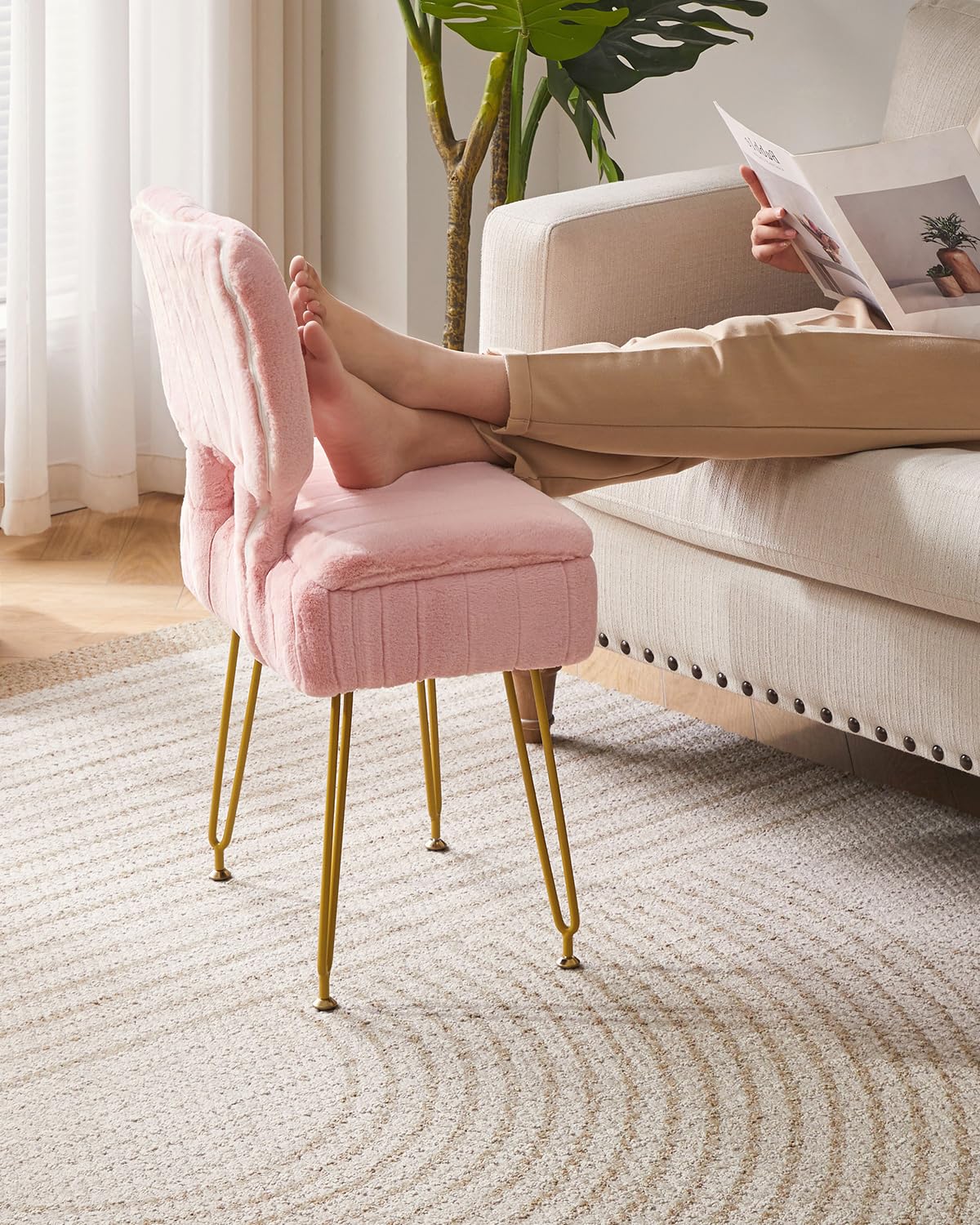 IBUYKE sedia da vanità rettangolare con stoccaggio, piccola sedia da trucco pieghevole, 42 * 31 * 72 cm, sgabello ottomano in velluto carino per il soggiorno, con piedi antiscivolo, rosa WBD030P
