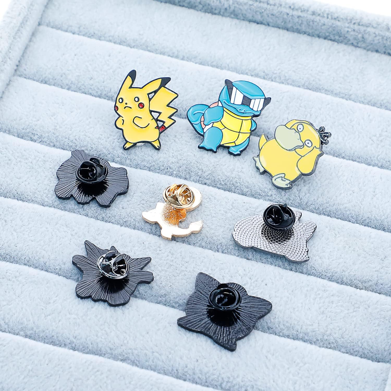 Vista 3 de 8 pines de anime esmaltados para mochilas ropa regalo