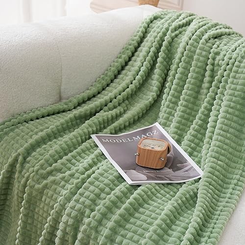 Miniatura 10 de Manta de franela de forro polar, color verde oliva, 60 x 80 pulgadas, manta acogedora de felpa súper suave con diseño de cuadrícula cuadrada de lujo