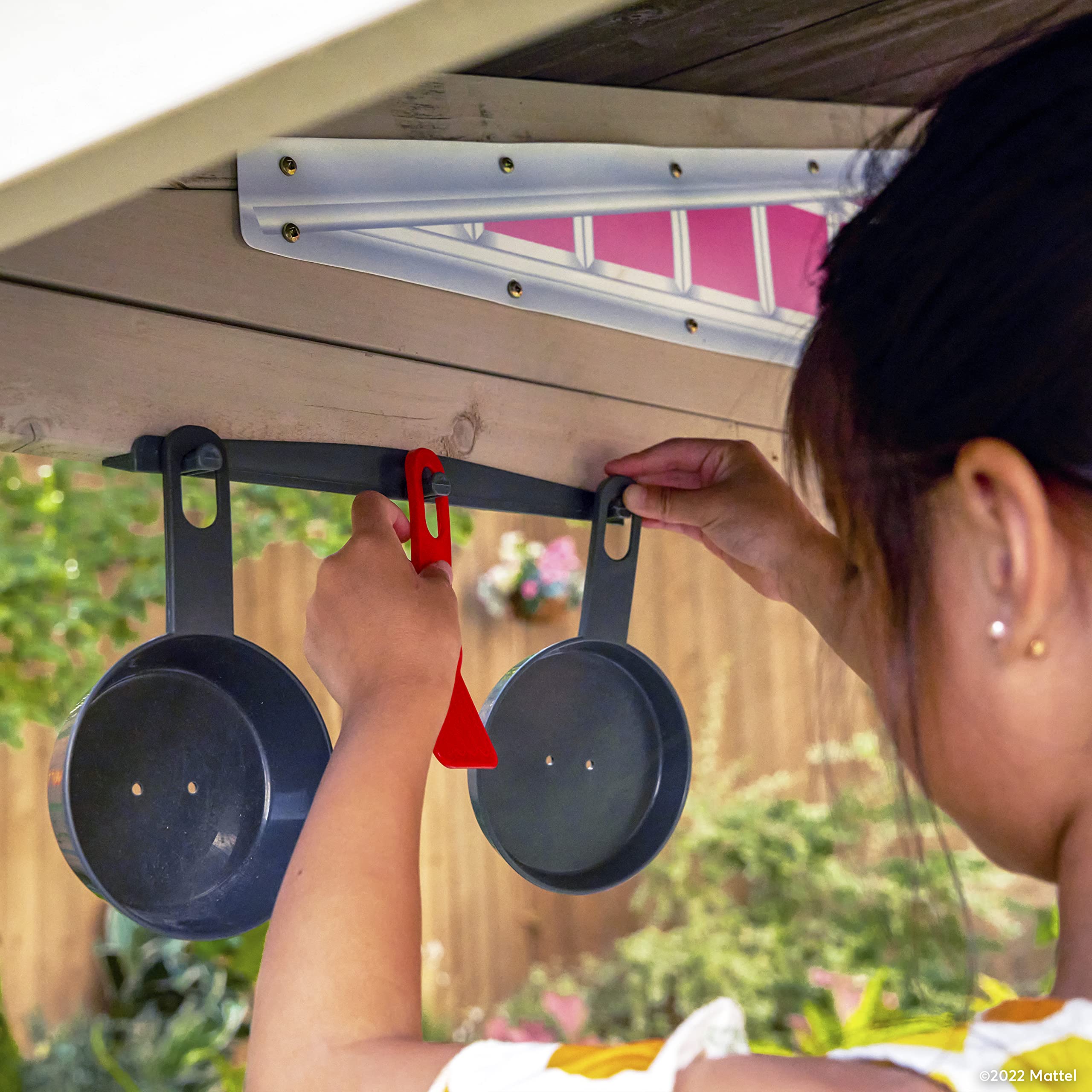 KidKraft Casita Infantil Barbie de Madera con Cocina de Juguete para Exterior
