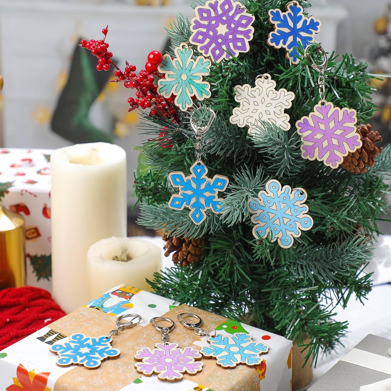 Tondiamo 36 Pcs Winter Snowflake Keychain Craft for Kids Unfinished Wooden Keychains Color Your Own Snowflake Keychains DIY Blank Wood Painting Ornaments for Winter Activities Home Decor