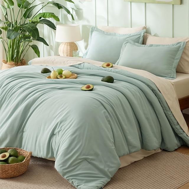 Bedsure Queen Bed in a Bag Sage Green Comforter Set Dual-Tone 7 Pieces | Bedding Set, All Seasons, Contrasting Design, Reversible, Soft, Modern, with Sheets, Breathable, Bed Set 90*90