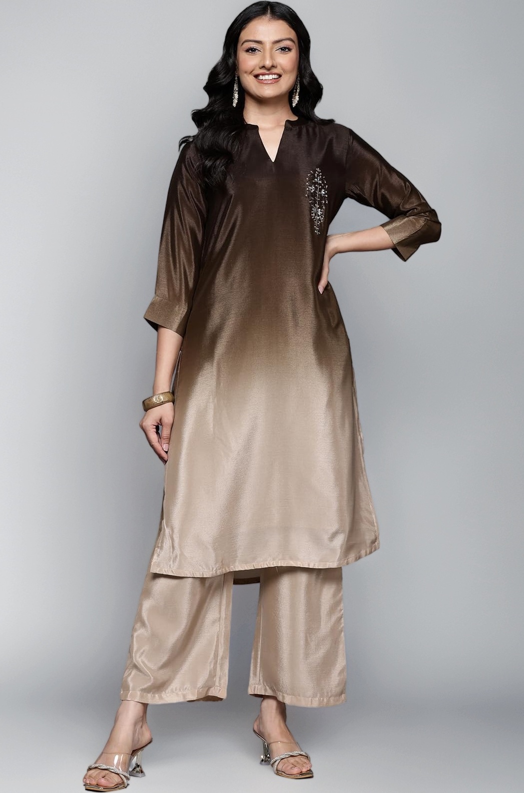 - Women's Silk Blend Solid Regular Kurta – Elegant, Comfortable & Timeless Ethnic Wear