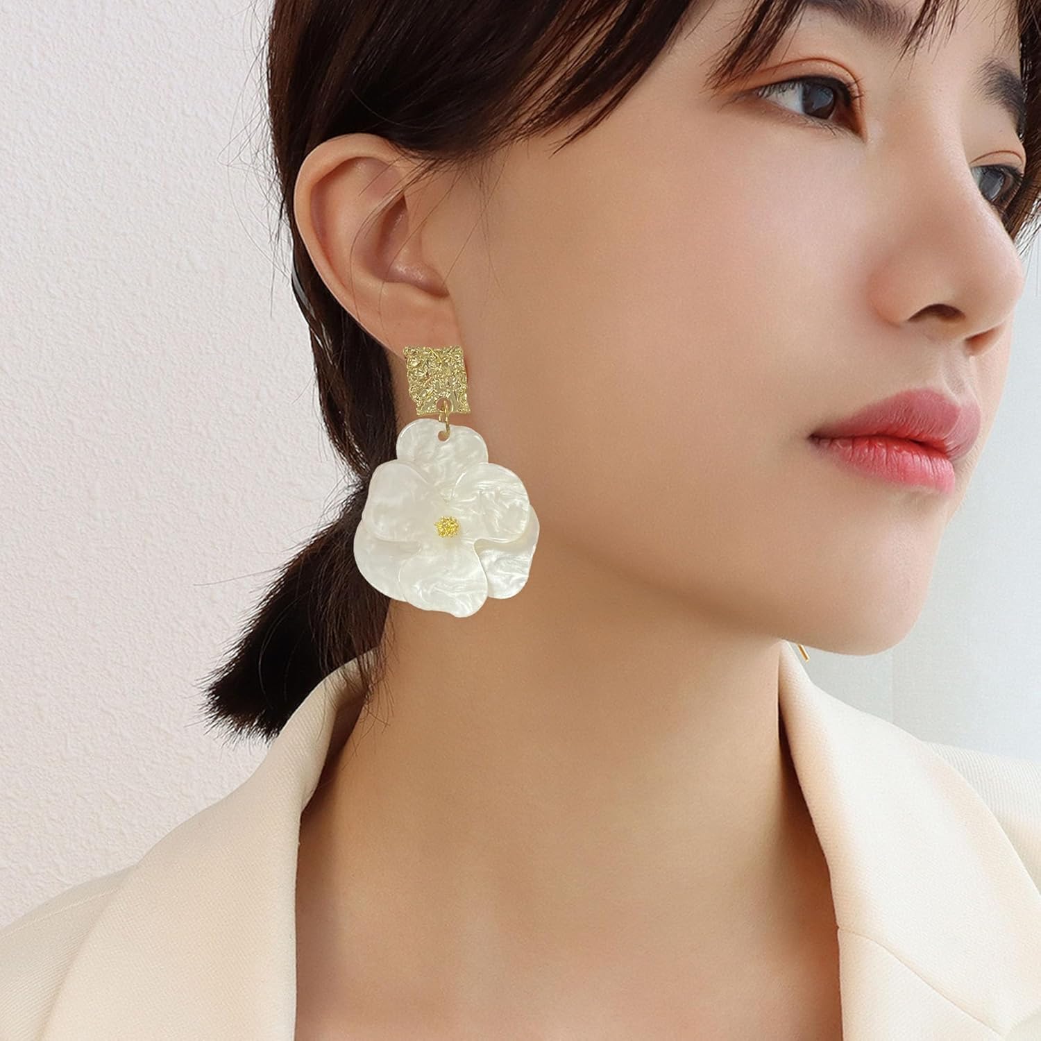Bohemian Acrylic Resin Flower Stud Earrings for Women Summer Retro Flower Dangle Drop Earrings Statement Jewelry - Image 2