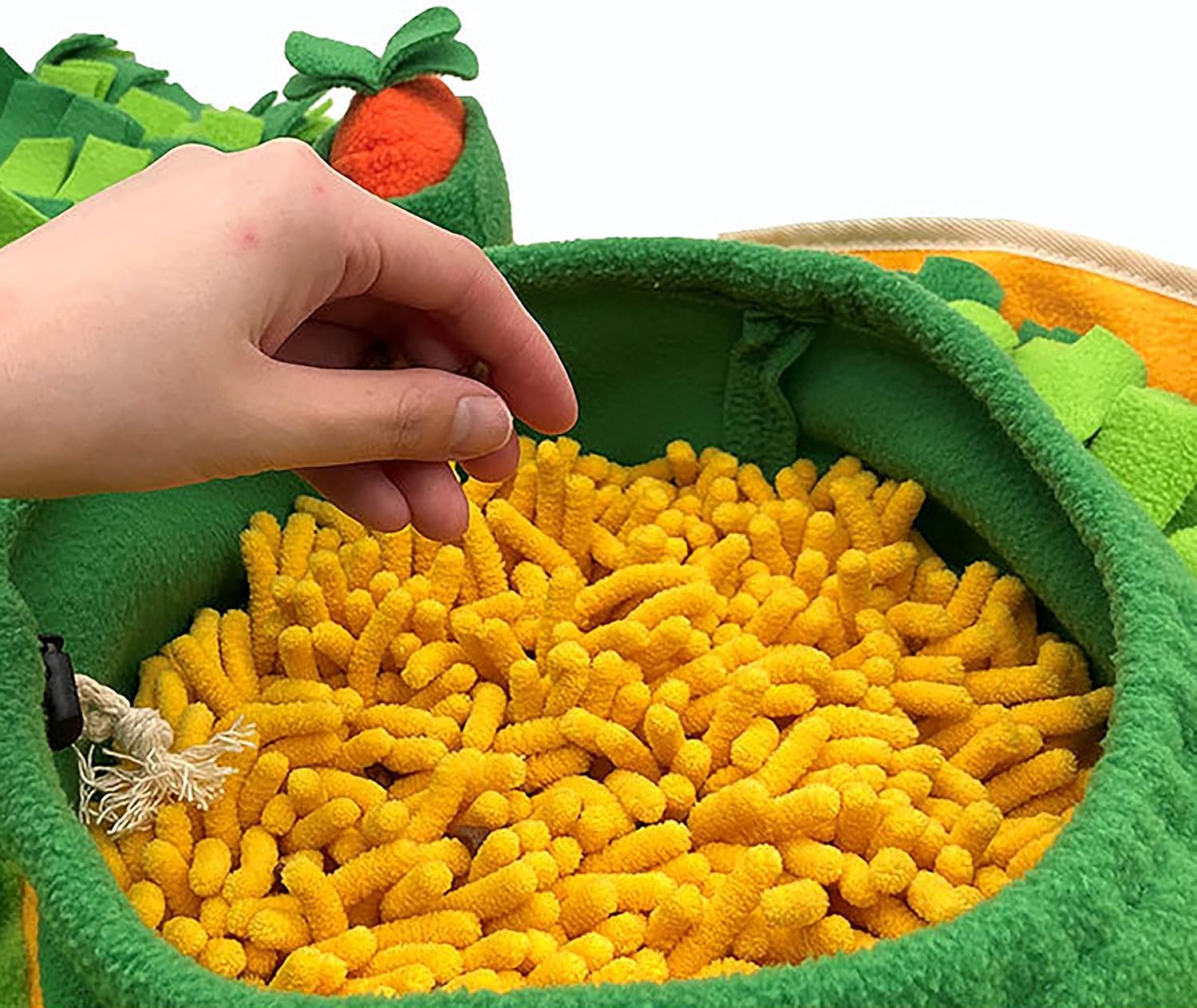 Pet Olfactory Feeding Pad Training Mat Dogs Cats Interactive Puzzle Toy Natural Foraging Tool Slow Feeding Snack Hiding Blanket (Spring)