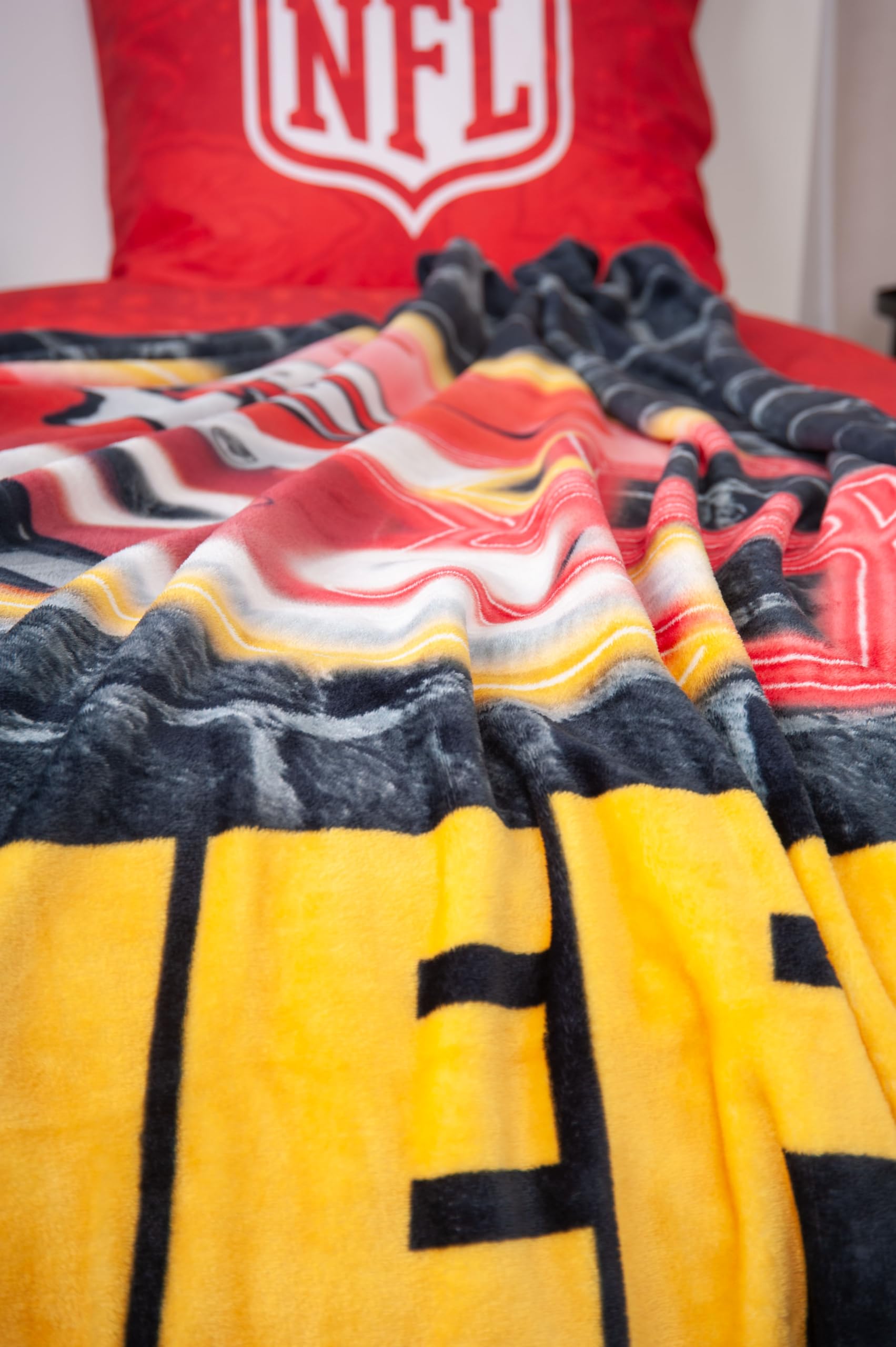 Herding Wellsoft-Decke PD Moreno x NFL Chiefs, 150 x 200 cm, Weiche Kuscheldecke, Polyester