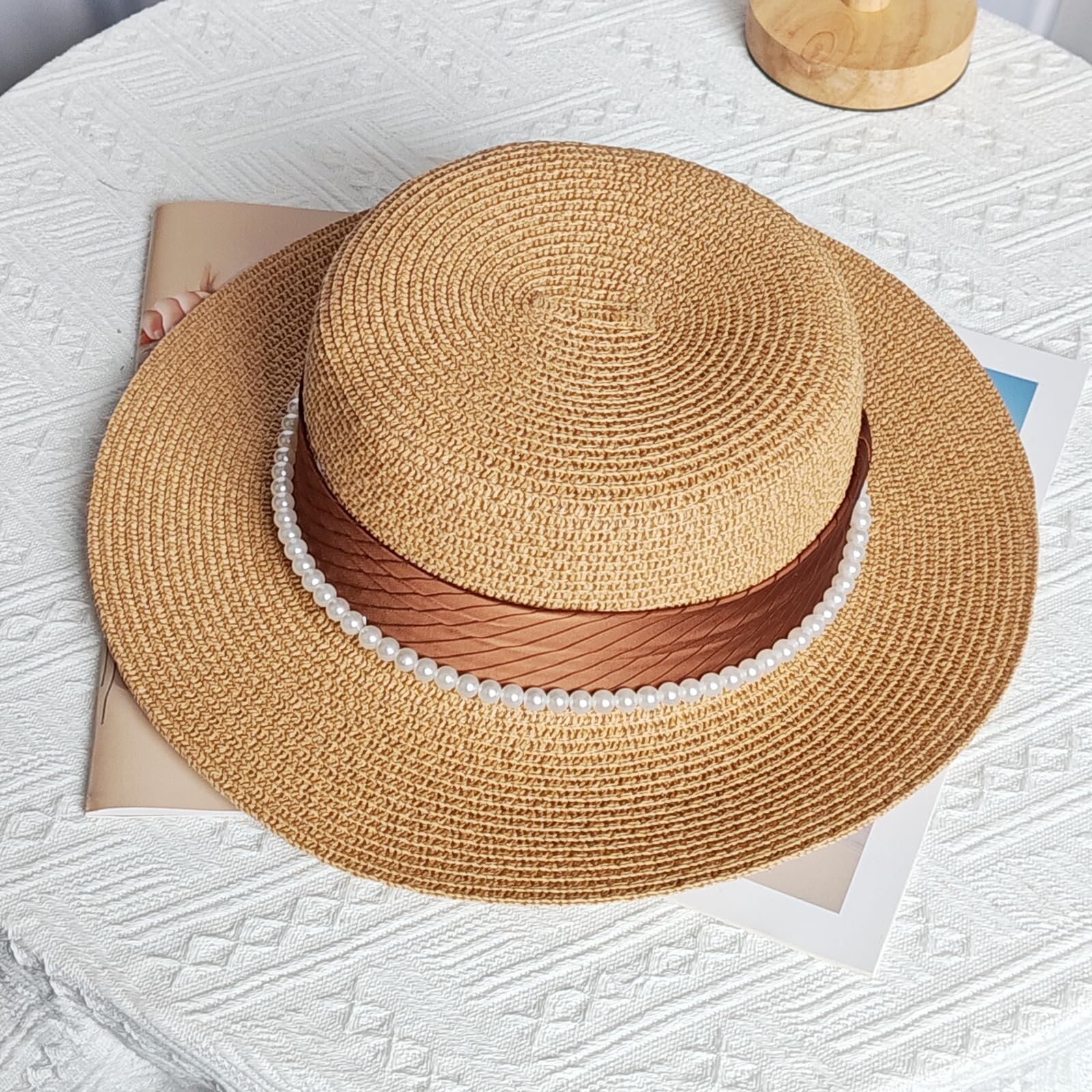 Stroh Sommerhut Damen mit Perlenverzierung - UV-Schutz Flat Top Strohhut Damen Strandhut Breiter Krempe Panamahut für Urlaub Strand und Reisen