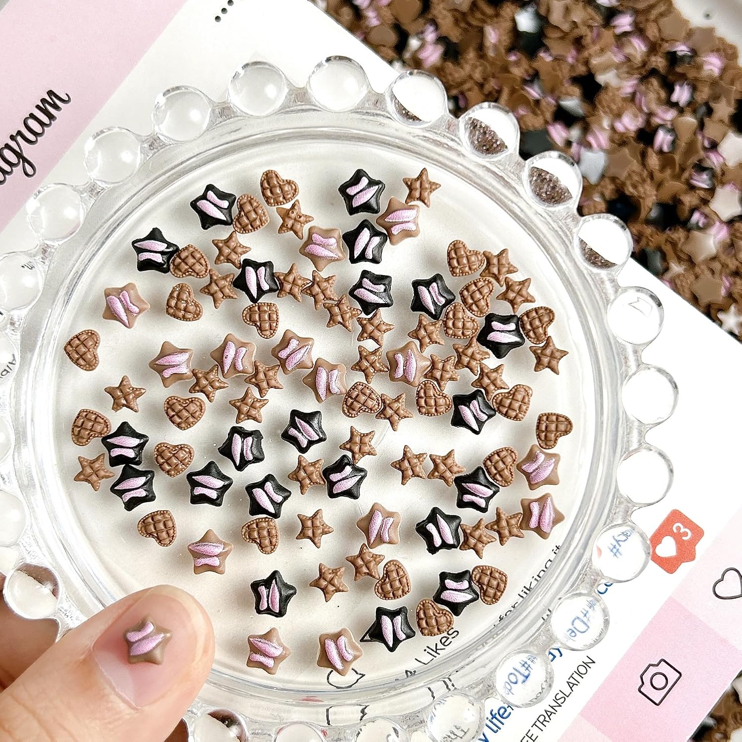 100Pcs Five Pointed Star Nail Art Charm Pink Brown Black Star Heart Nail Charms Checkered Pattern Flat Back Resin Nail Rhinestone Diamonds Colorful Nail Art Decor Nail Supplies for Daily image 2