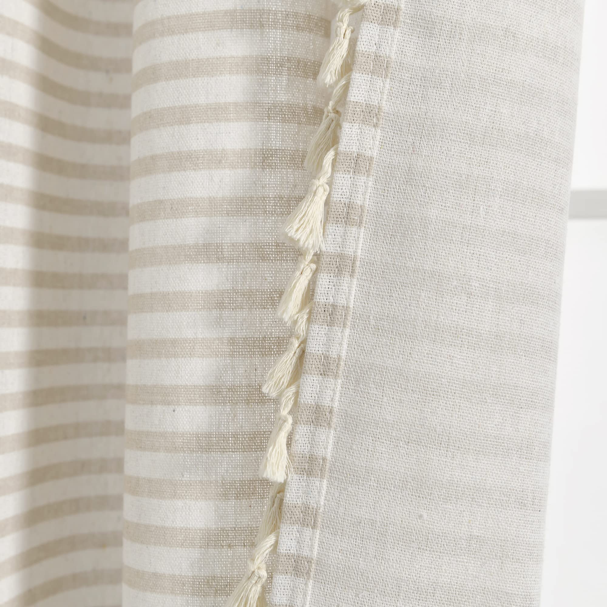 Lush Decor Boho wybrzeże poziome tykanie paski frędzle zasłona okienna para paneli, szer. 132 cm x dł. 213 cm, neutralna