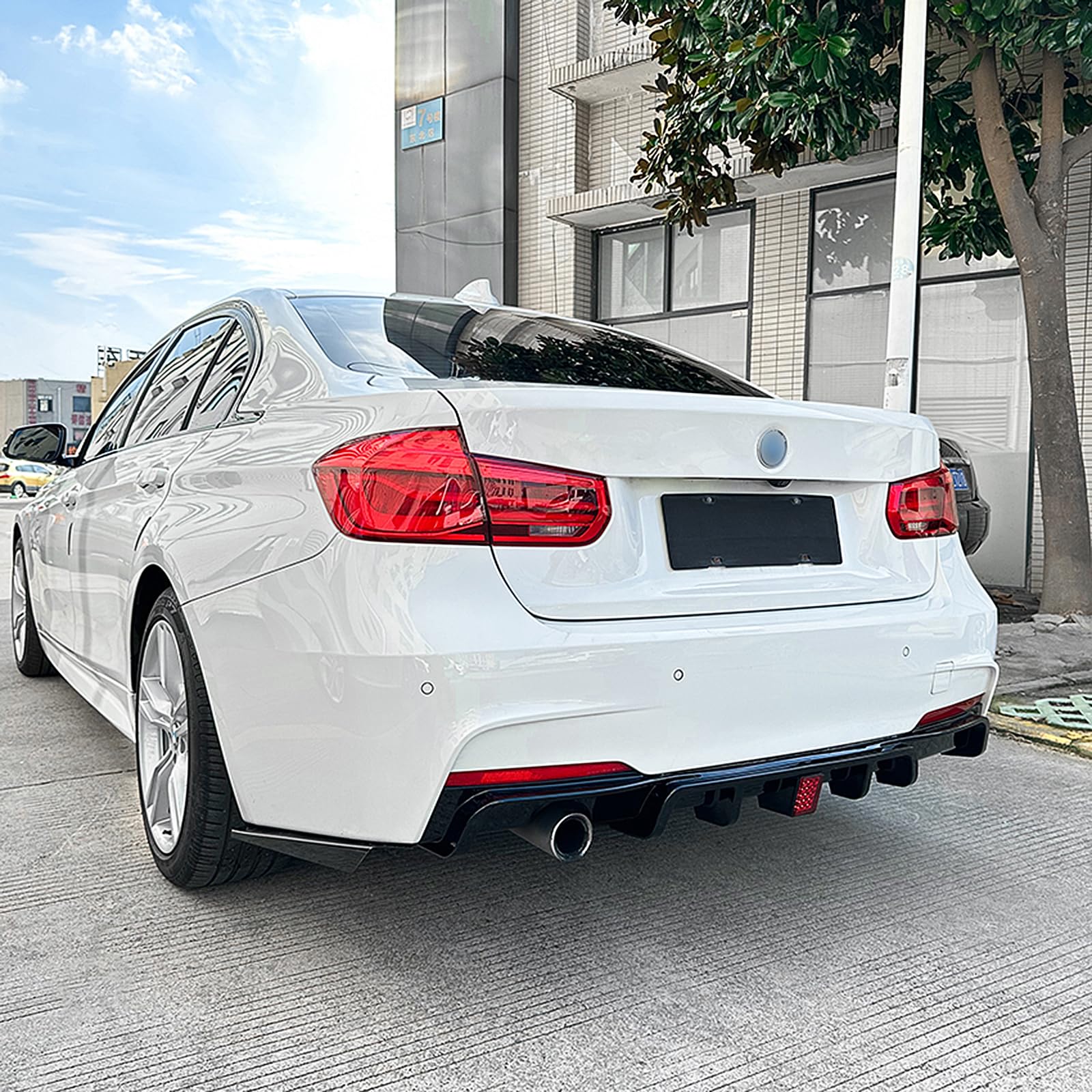 Amazon | BMW F30 3シリーズM-Sport 2012-2019用リアバンパー