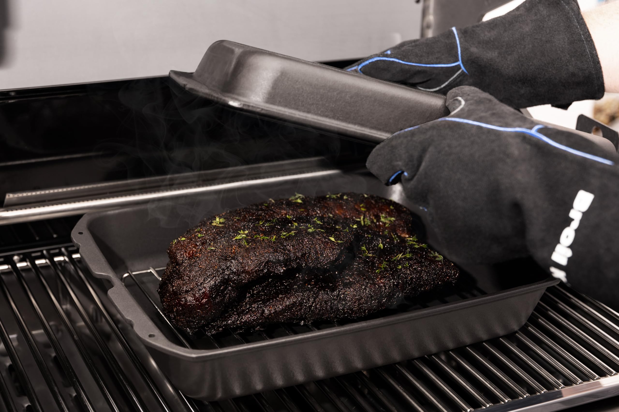 Broil King 60528 - Guanti da Barbecue, in Pelle, in Acciaio Inox, 38 x 5 x 18 cm