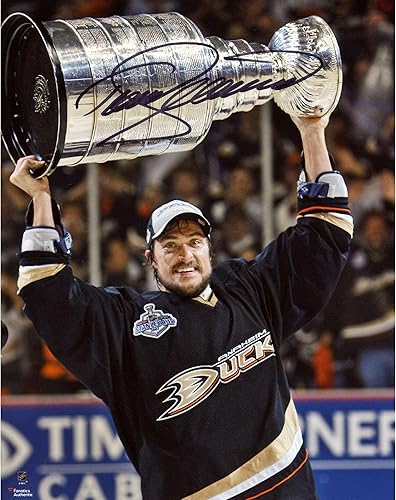 Teemu Selanne Signed 8x10 Photo (Fanatics) Teemu Selanne Signed 8x10 Photo (Fanatics) — officially licensed fan gear