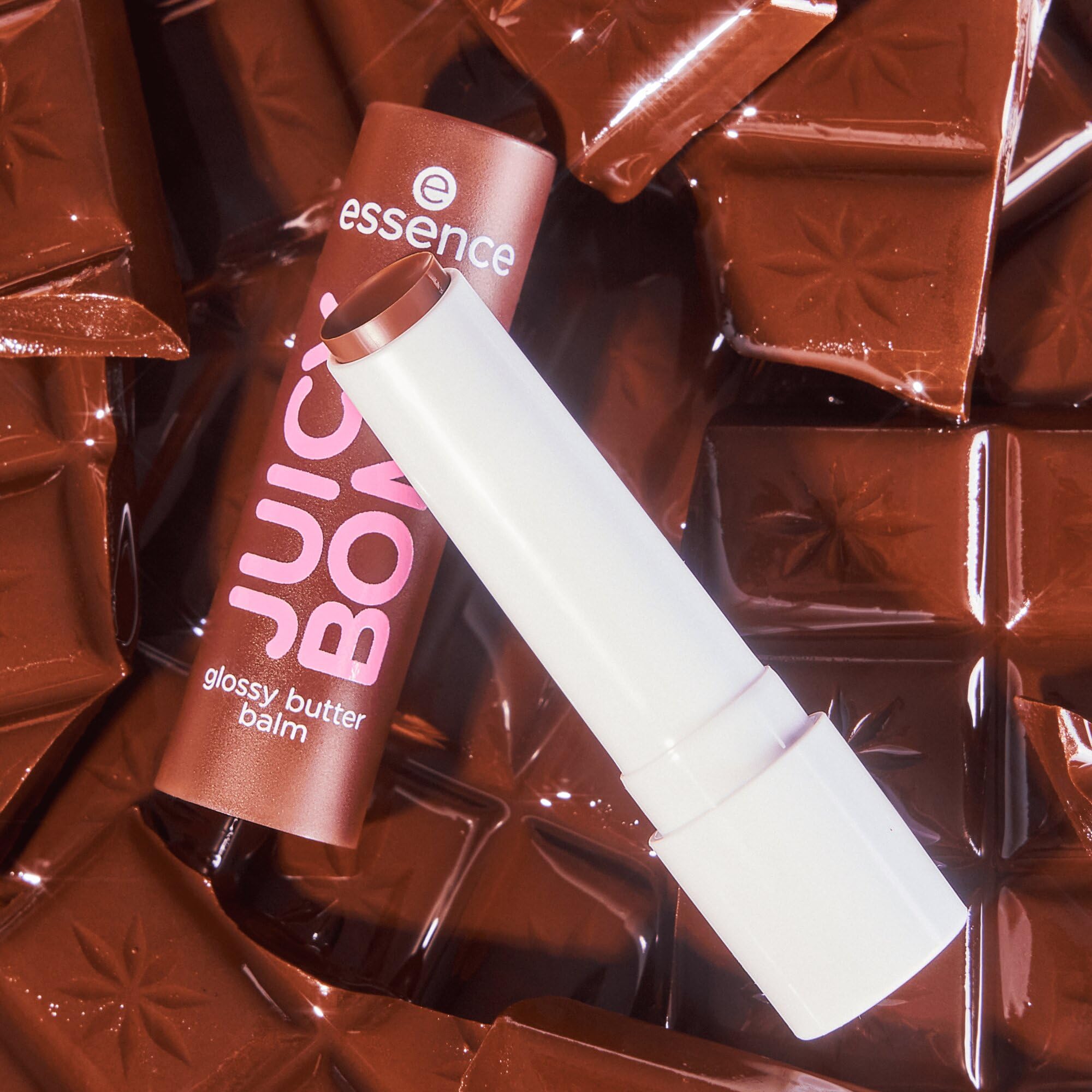 essence Bálsamo labial brillante JUICY BOMB, natural, brillante, rociado (2.5g)