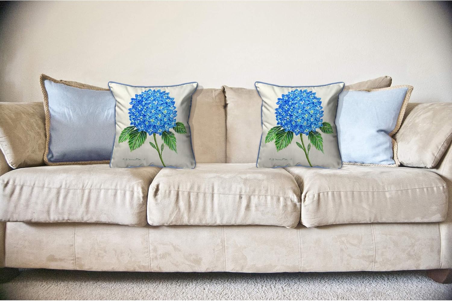 Betsy Drake Dick's Hydrangea Indoor/Outdoor Pillow, 18" x 18"