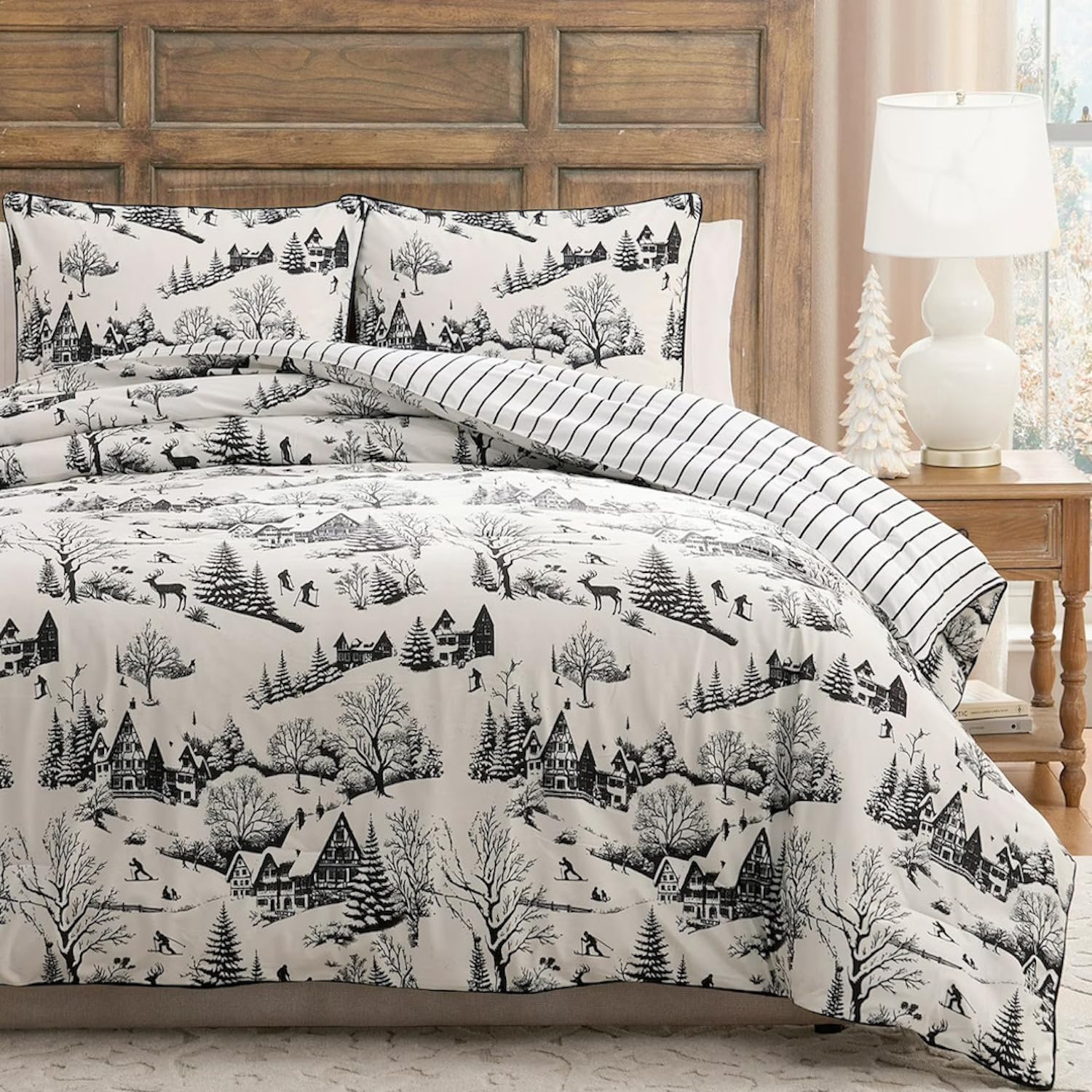 Bronwen Mathews Aurora Black Coverless Double Duvet Set Printed 3-Pieces Velvet Reversible 10.5 Tog Comforter Set With 2 Shams- 100% Down Alternative & Breathable Bedding For All Seasons.