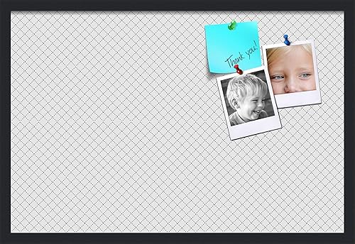 PinPix Tablero de anuncios de corcho de 30 x 20 pulgadas. Este tablero decorativo enmarcado viene con patrón de diamante en diseño gris y negro