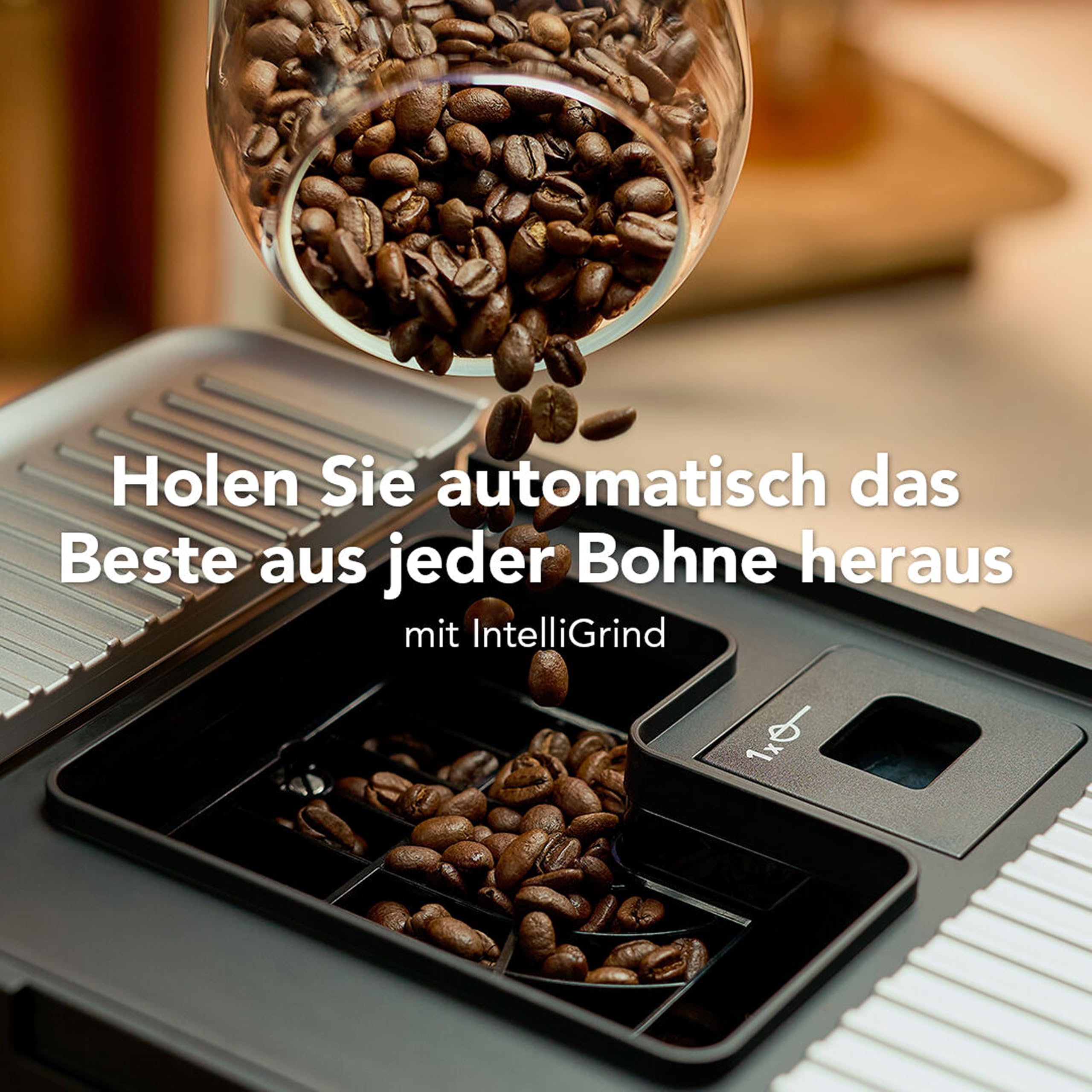 KitchenAid KF3 Kaffeevollautomat, AutoMilk-System, IntelliGrind-Mahlwerk, 15+ Rezepte, Iced Coffee, 6cm Farbdisplay, 15-18 Bar, Porzellanweiß | AutoMilk-System, IntelliGrind-Mahlwerk, 15+ Rezepte, Iced Coffee, 6cm Farbdisplay, 15-18 Bar