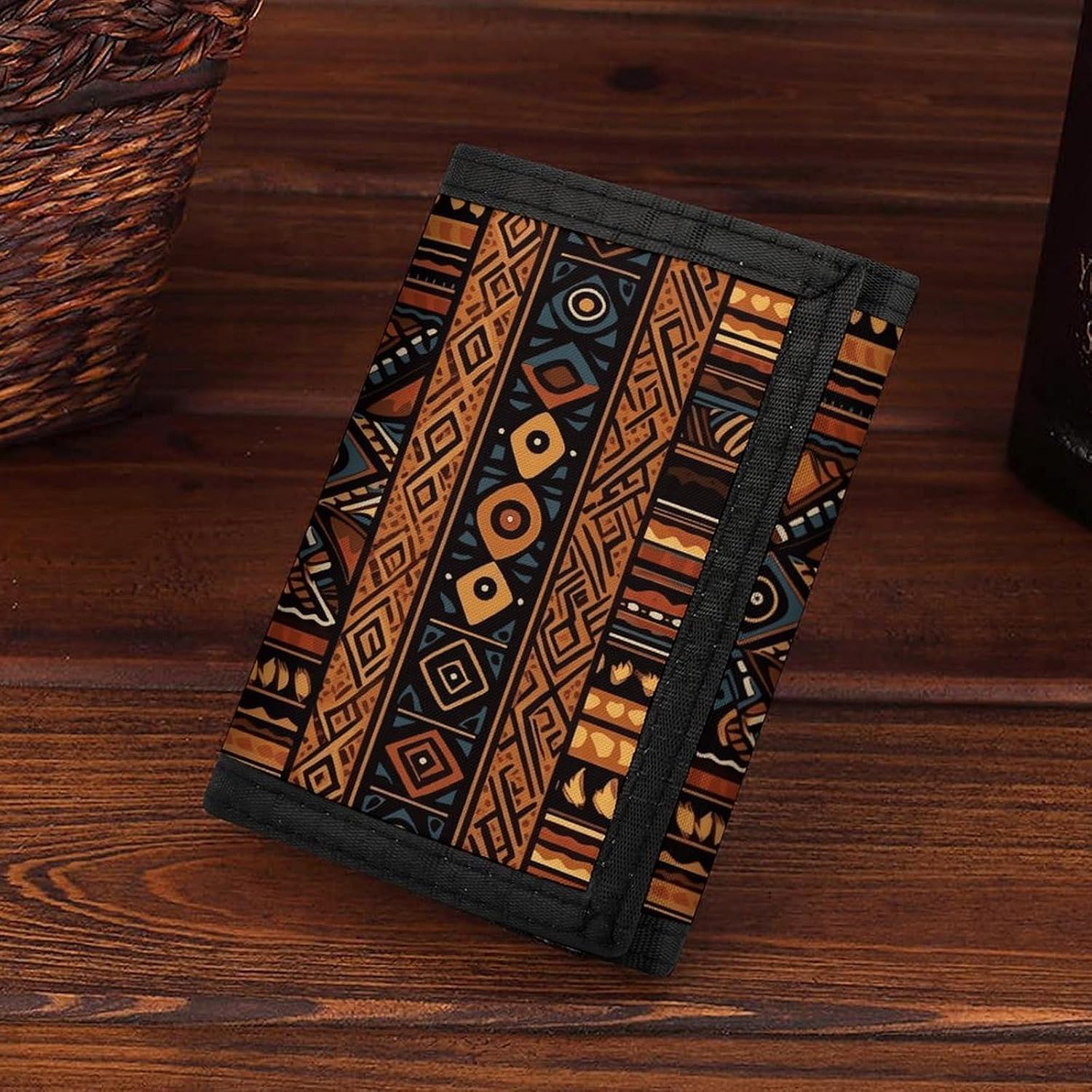 Traditional African Design Pattern Wallet Compact Trifold Wallet with Keychain Lightweight & Durable Purse for Outdoor