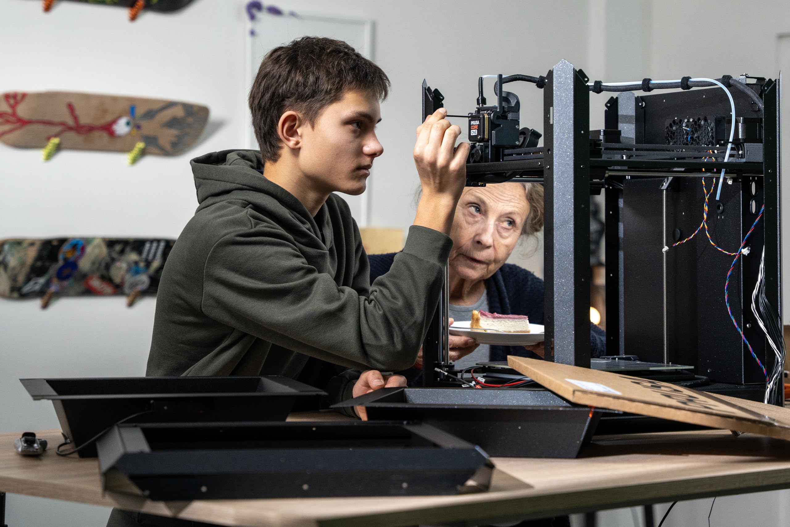Original Prusa CORE One+ DIY Kit: CoreXY High-Speed Professional 3D Printer per Hobby & Industria, chiuso, regolazione attiva della temperatura, modalità offline sicura, 25x22x27cm