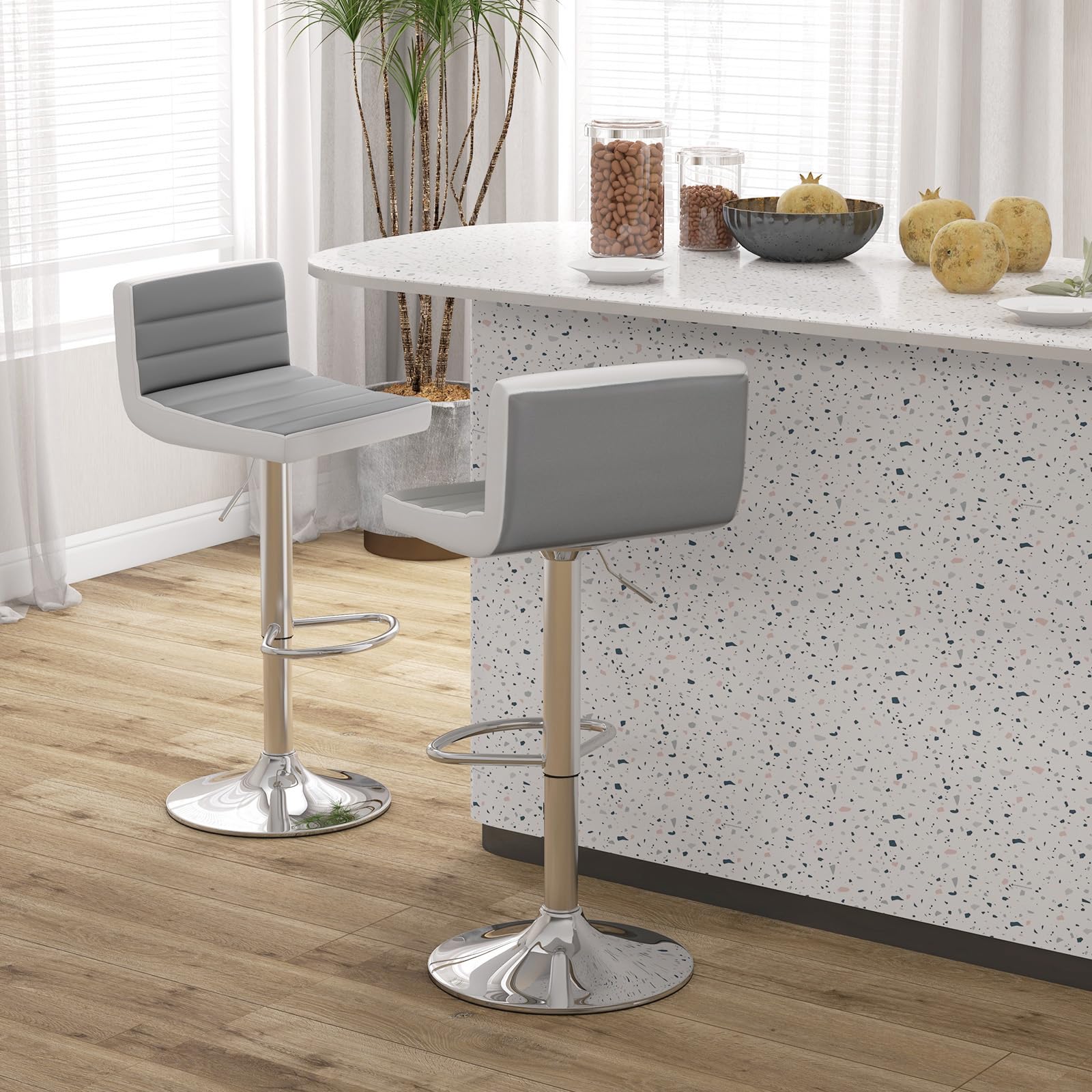 RELAX4LIFE Set di 2/4 Sgabelli da Bar, Sgabelli Regolabili e Girevoli con Base in Metallo Antiscivolo e Poggiapiedi, Sedie da Bar in Pelle PU senza Braccioli per Cucina, Pub, Caffè, Grigio & Bianco