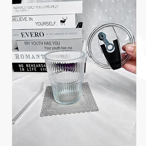 Miniatura 8 de Lioong Paquete de 2 tazas de café a rayas de cristal con tapa y pajita, frascos de masón, taza de agua con leche helada, jugo de agua, 15.2 fl oz