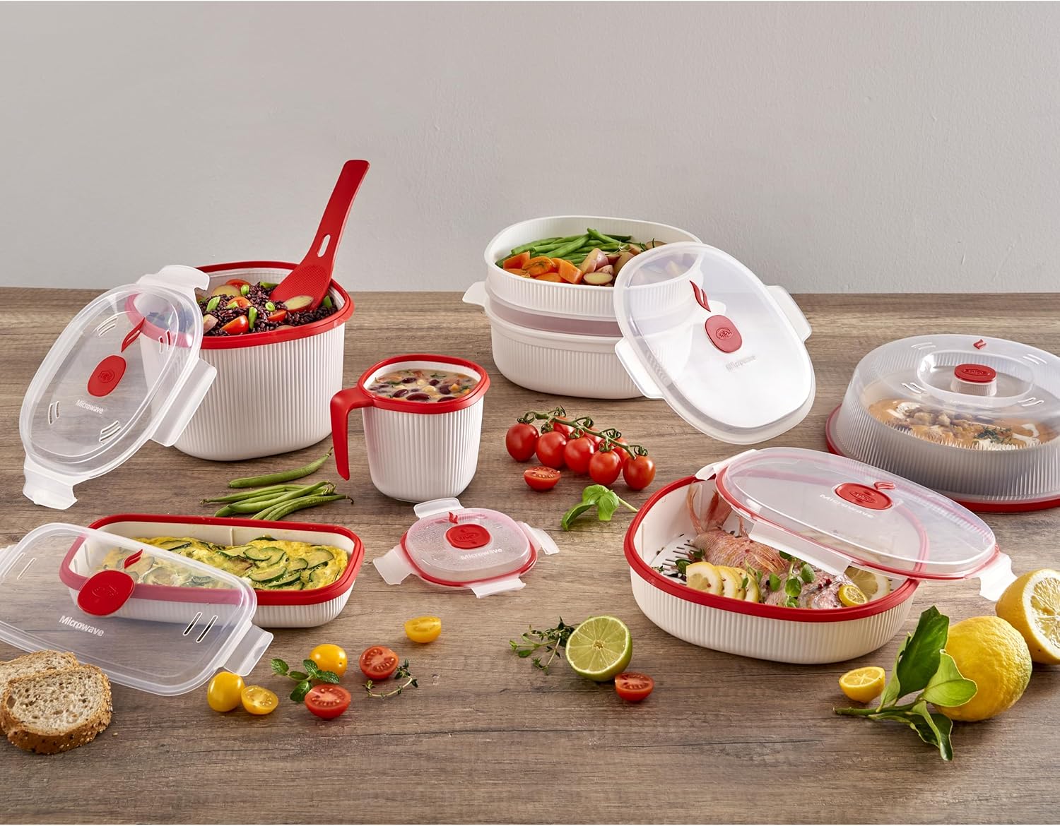 Snips - Set 5 pcs Microwave Cooking Containers - Steamer 4 LT - Steamer 2 LT - Rice & Cereal Cookers - Cook Eggs & Omelettes - Mugs - White and red - 100% Made in Italy - 0% BPA