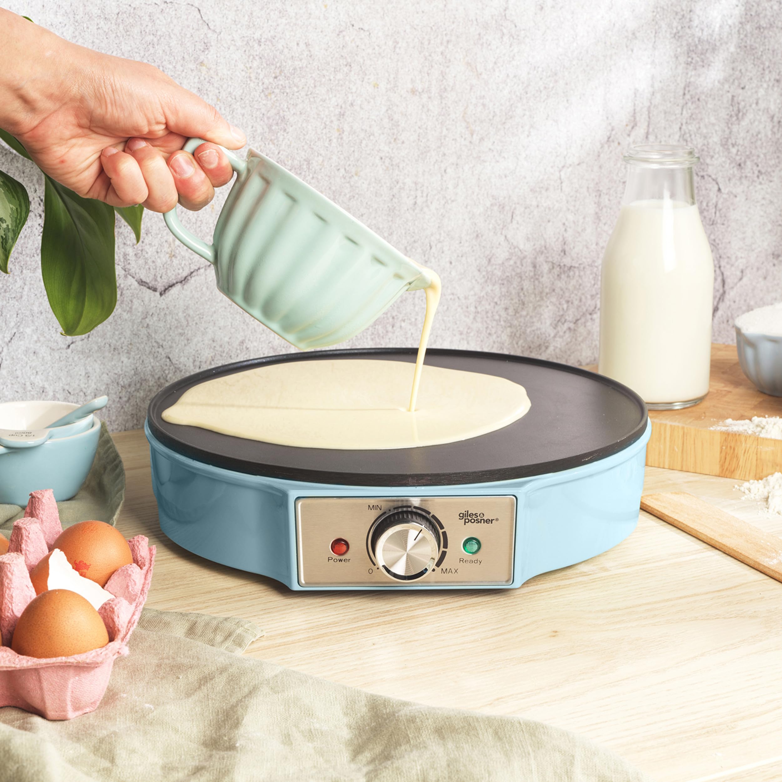 Giles & Posner Crêpière – Plaque Chauffante Électrique pour Crêpes, Antiadhésive, Grande Plaque de 30 cm (12”), Température Ajustable, Répartiteur de Pâte & Spatule, 1000W, Bleu