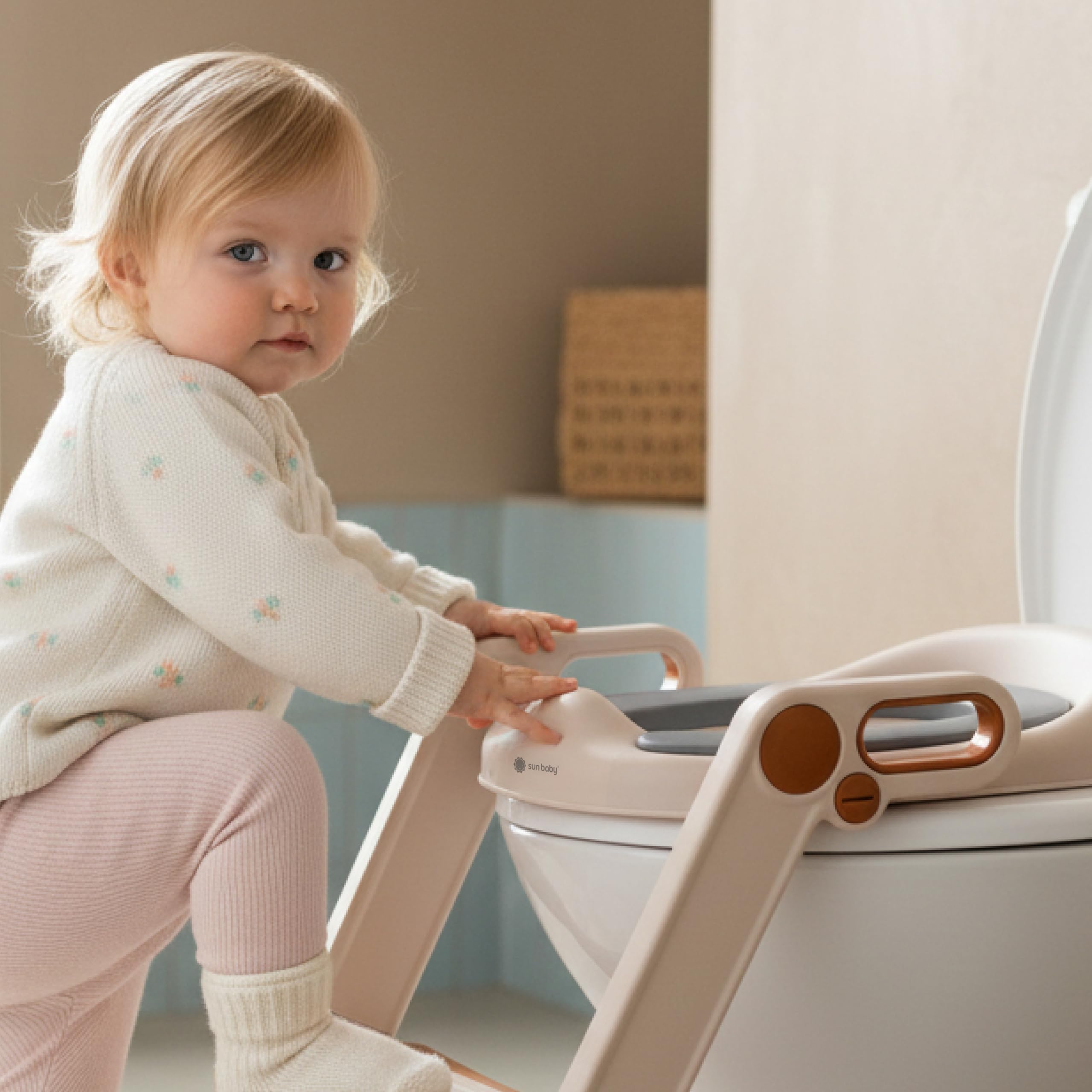 sun baby Nakładka na sedes z drabinką dla dzieci - 18-36 miesięcy, do 15 kg - antypoślizgowa, z uchwytami, 3-stopniowa regulacja (51-58 cm), 2-stopniowa drabinka, deska sedesowa - Biało-Złota