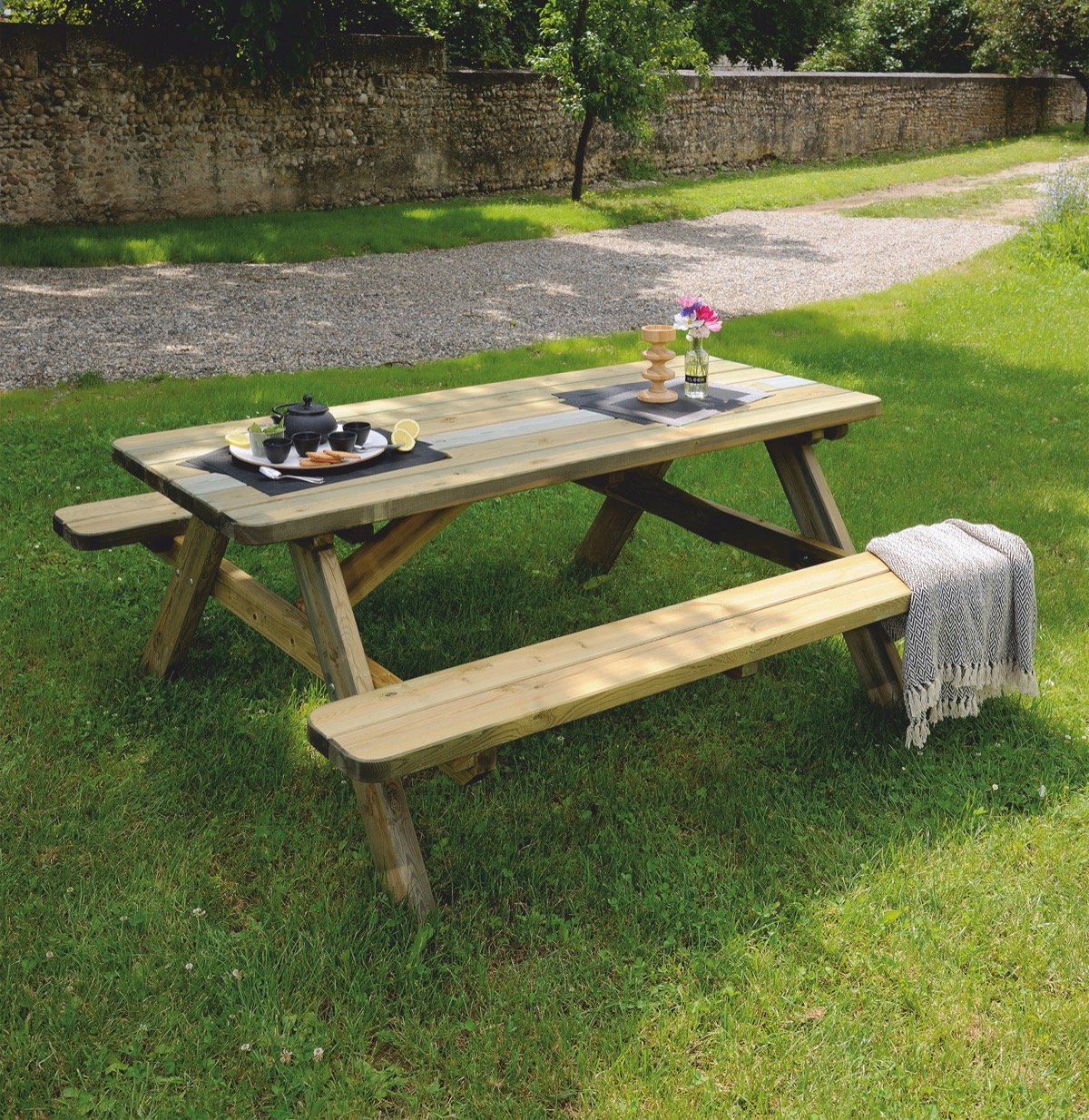 Jardipolys Table de Pique-Nique en Bois 6 Personnes Robuste