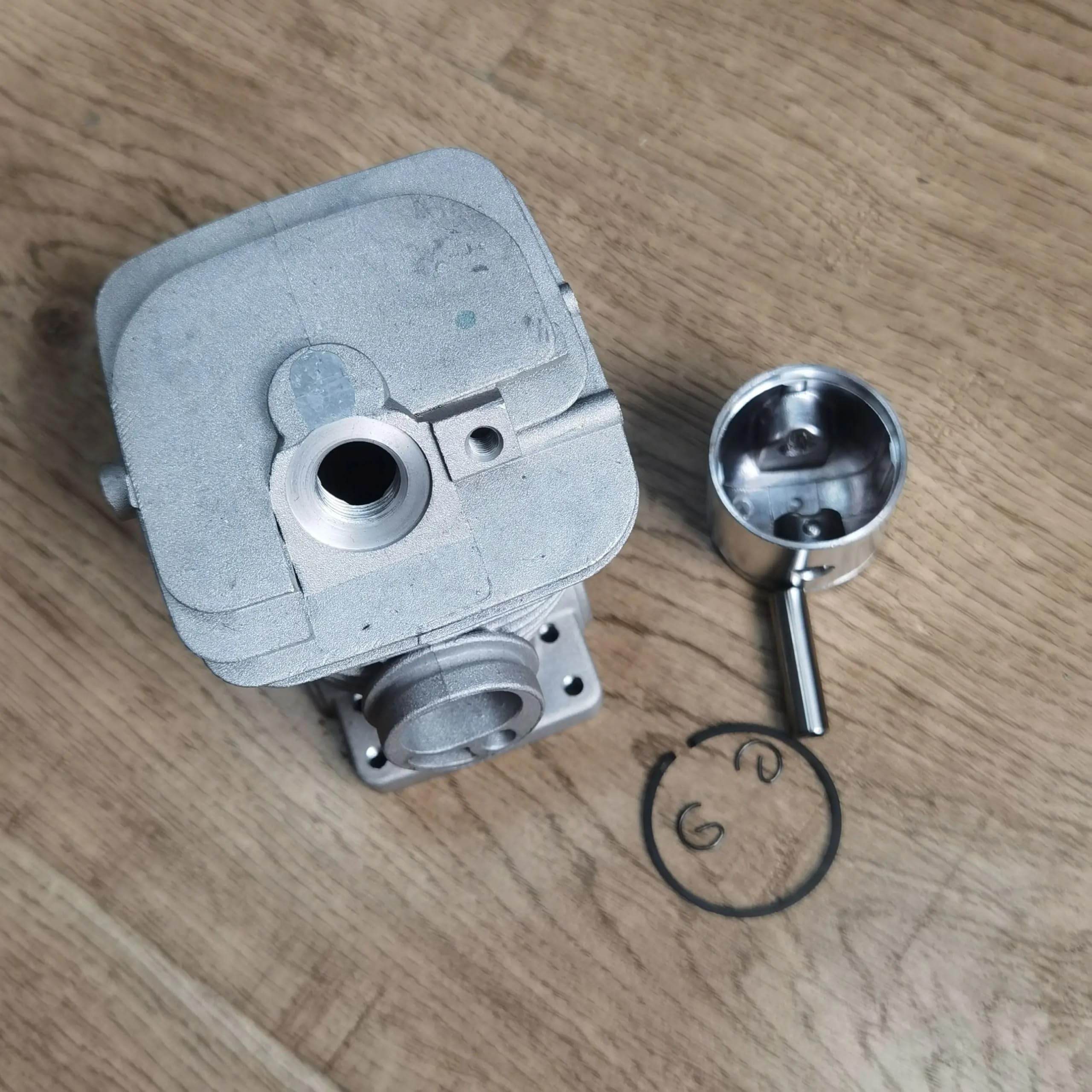 DUNLAP Zestaw tłoka cylindra CS352 powlekany chromem 38MM pasuje do części zamiennych do pił łańcuchowych CS-352