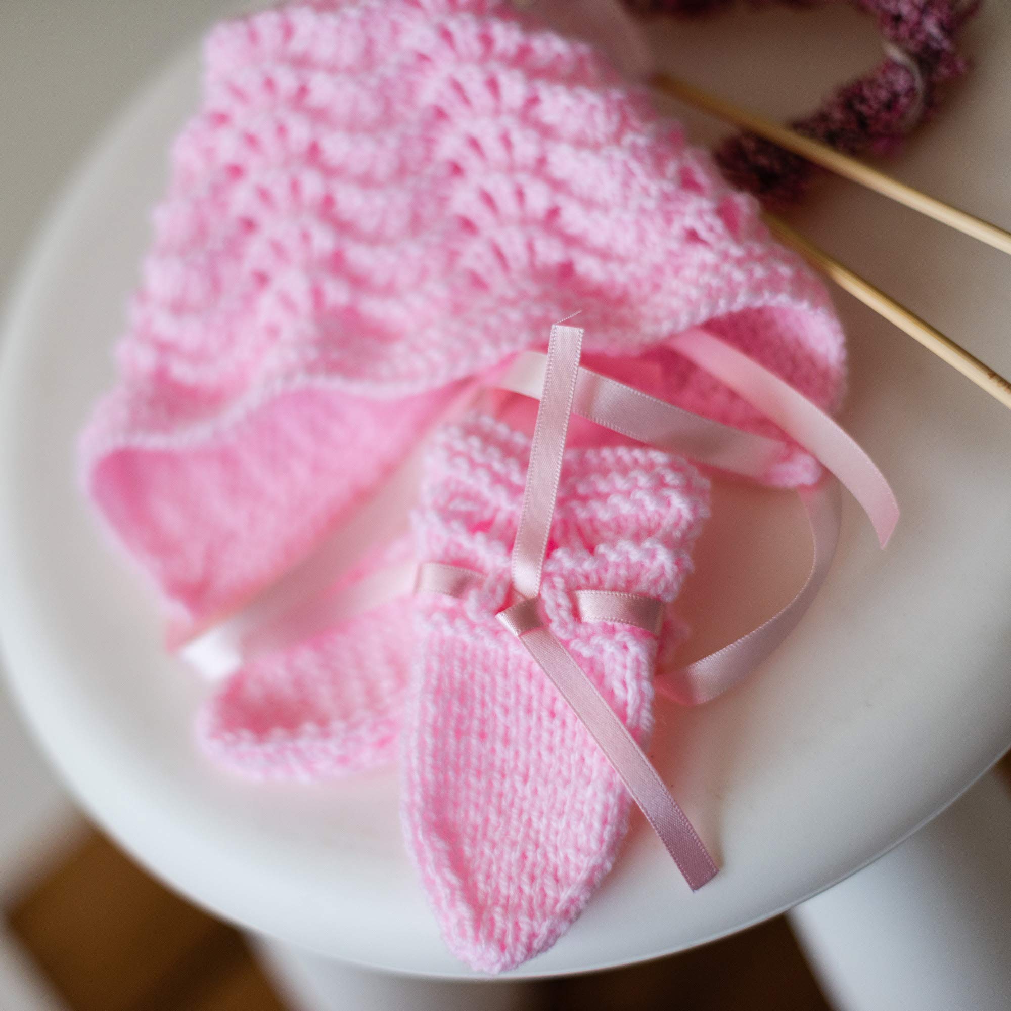 Korbond Baby Pink Yarn -2 x 100g Acrylic Baby Yarn - Soft, Lightweight, Hypoallergenic & Durable (200g/580m Total) - Image 4
