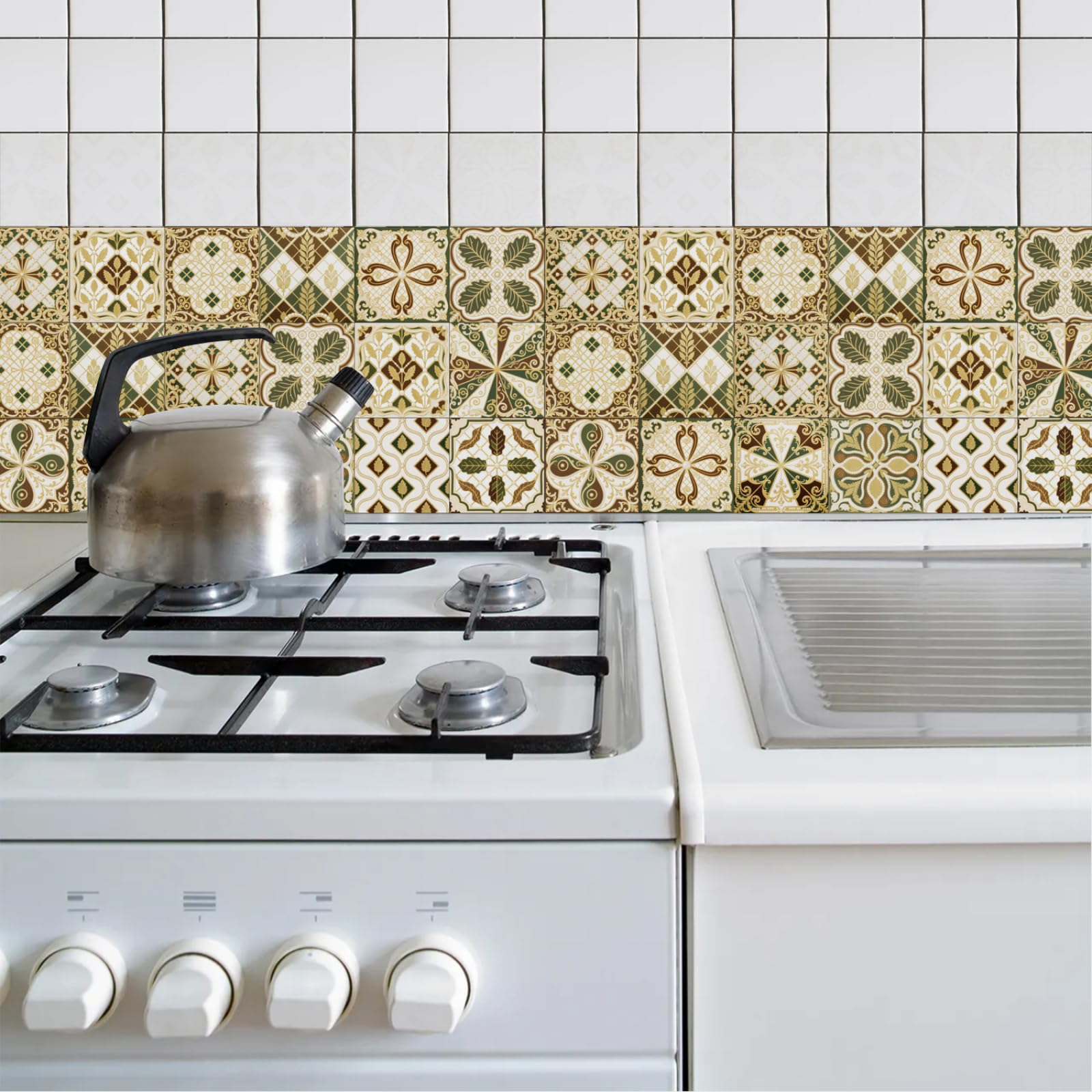 Self Adhesive Wall Tiles Brown Retro Moroccan Peel and Stick Tiles Kitchen Backsplash PVC Oilproof Waterproof Tile Stickers for Bathroom Decoration 15x15cm /24 Pcs