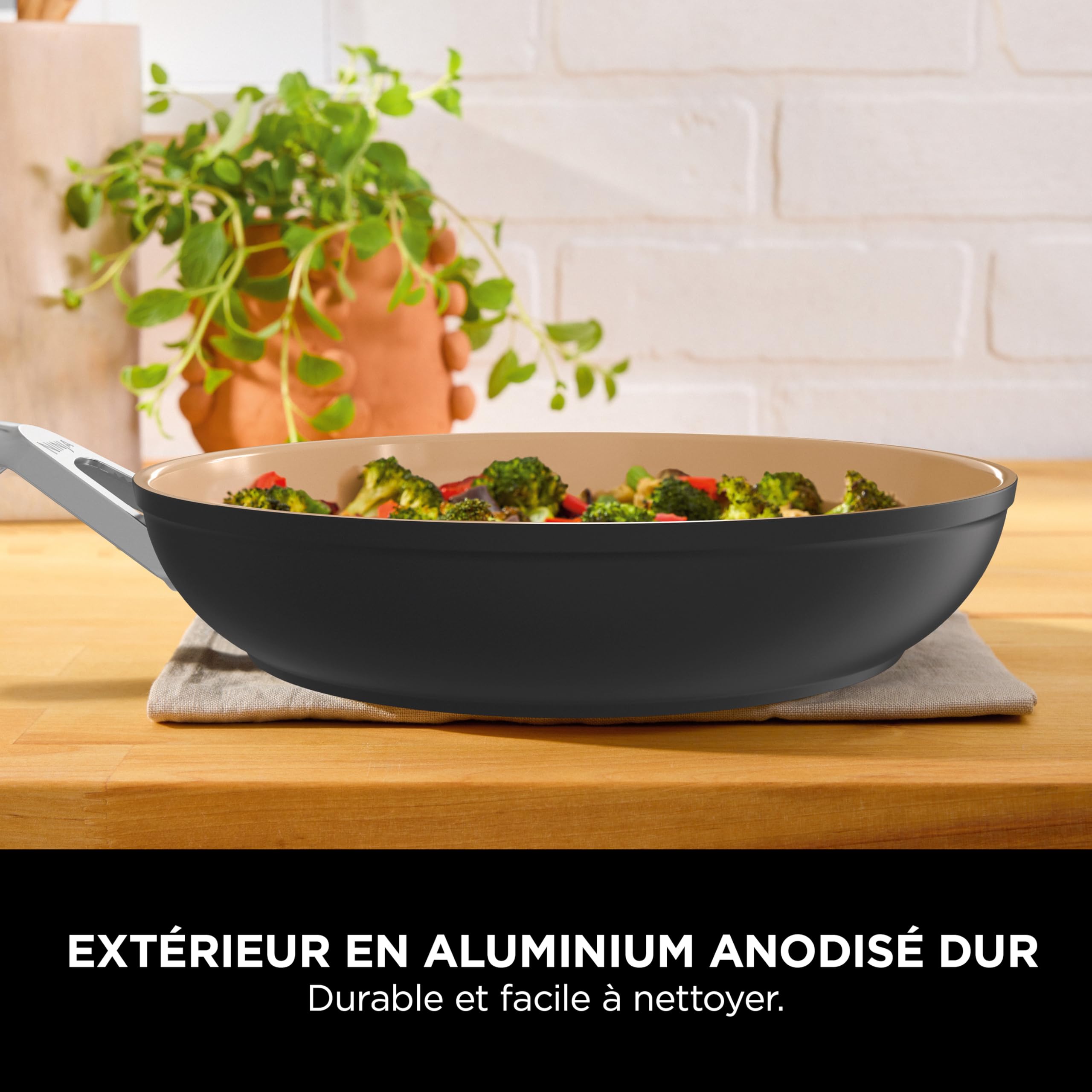 Ninja Extended Life casserole en céramique 18 cm avec couvercle CW90218EUI | Antiadhésive, (Sans PFAS, PFOA, Plomb ni Cadmium), Compatible induction et four jusqu’à 285 °C, Terracotta et gris