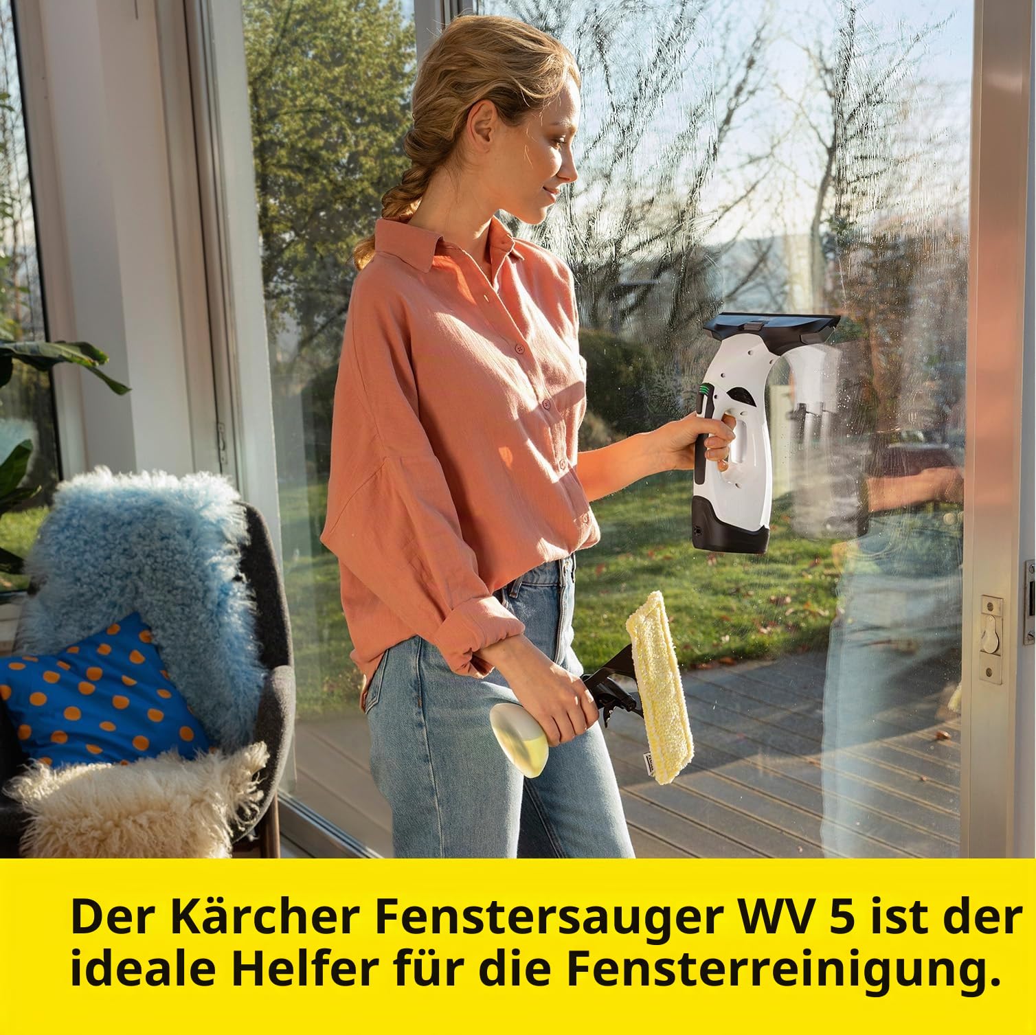 Kärcher Window Vac WV 5 Plus, Batterielaufzeit 35 min, herausnehmbarer Akku, LED-Anzeige für Batteriestatus, Saugdüse 280 mm, Sprühflasche mit Mikrofasertuch, Fensterreiniger Konzentrat