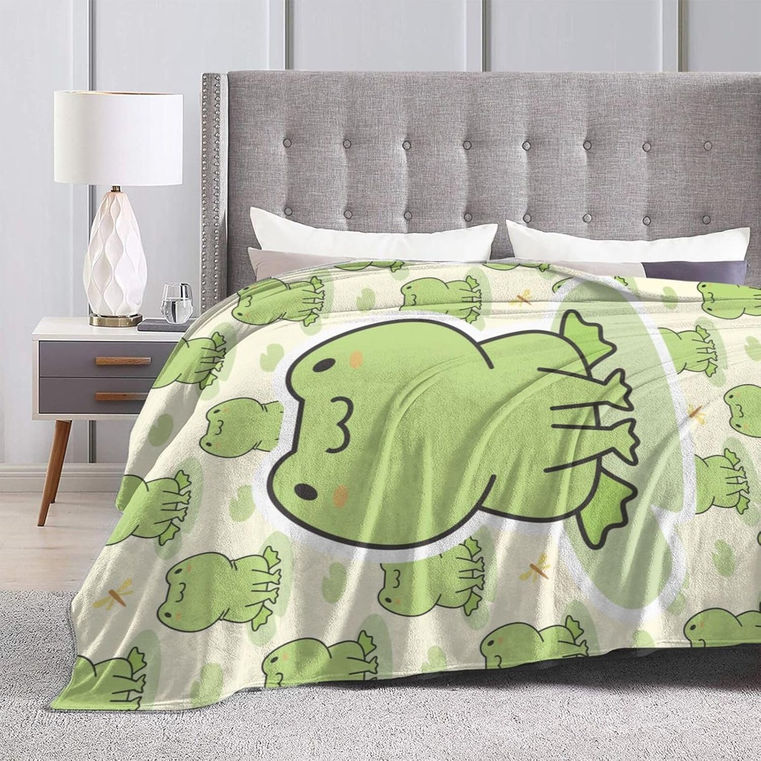 Cute Frog Blanket Soft Comfy Flannel Throw Blankets Lightweight Warm Bed Throws Plush for Couch Sofa Camping Office Travel Home Bedroom Decor Girls Boys Teens Women Kids Gifts 60"X50" - view 2