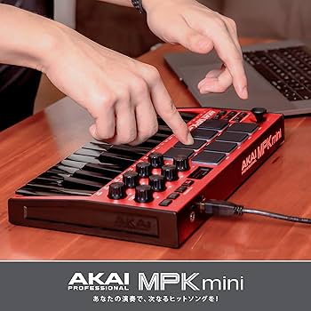 Amazon | Akai Pro MIDIキーボード 25鍵USB ベロシティ対応8パッド音楽